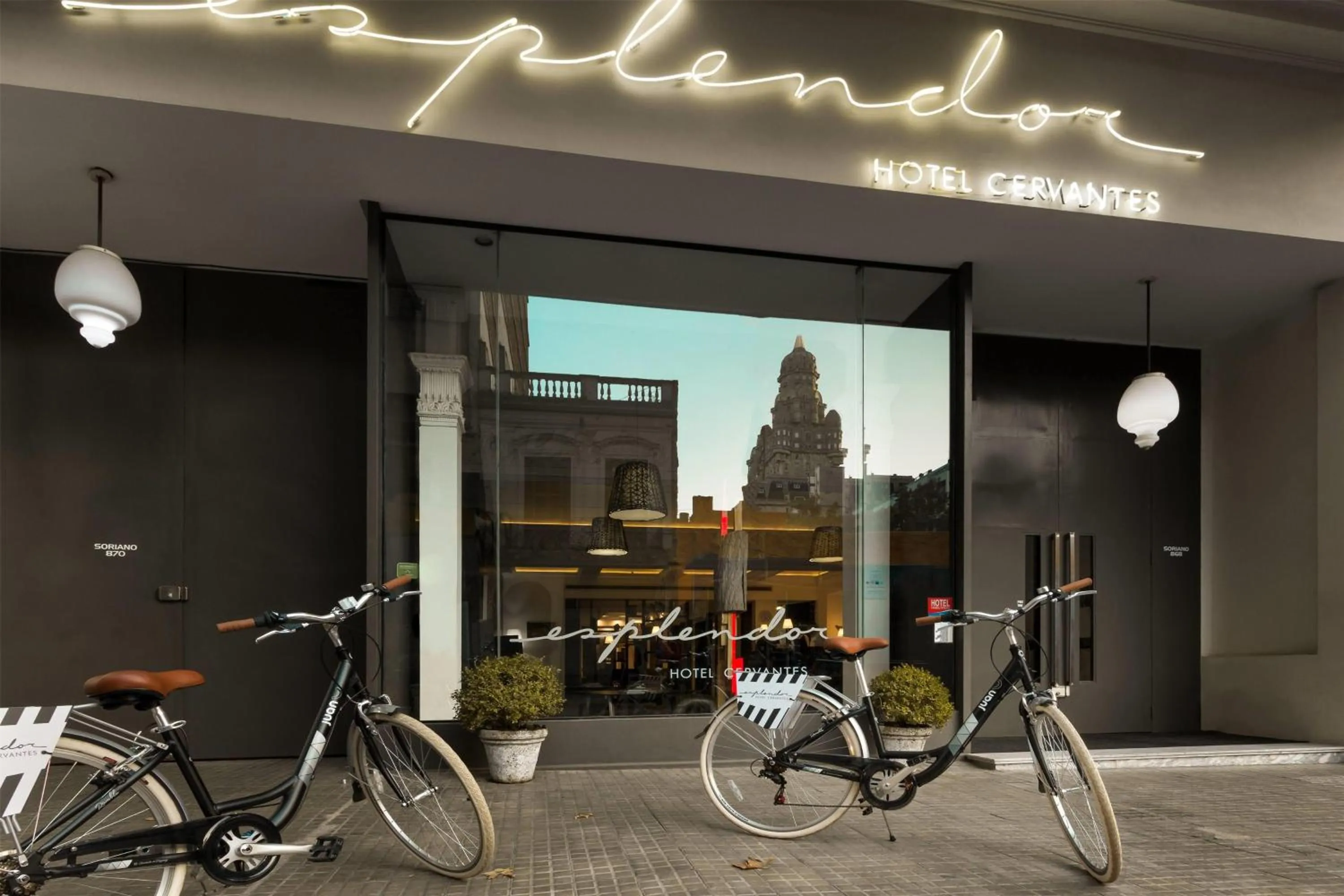 Property building in Esplendor by Wyndham Montevideo Cervantes