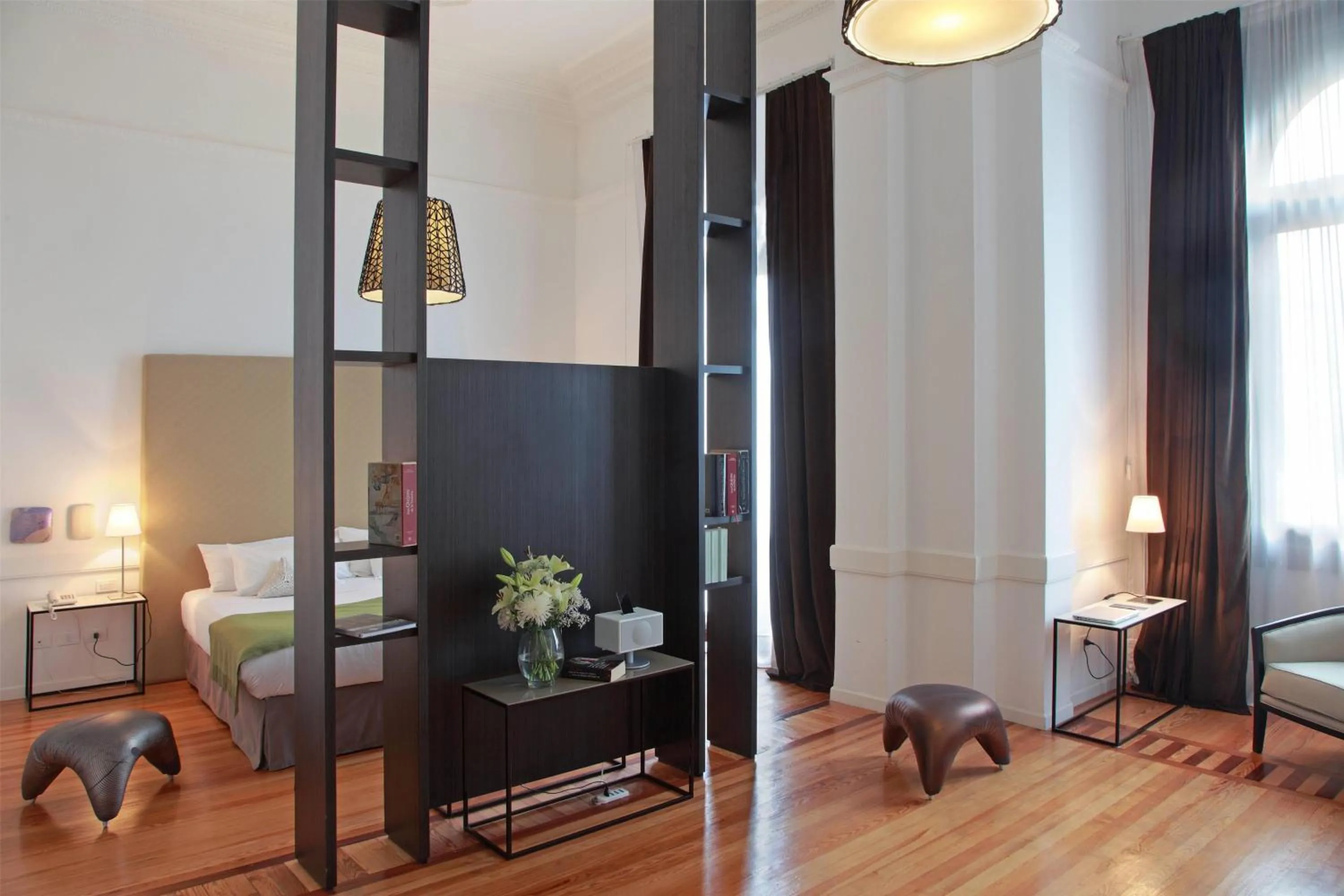 Photo of the whole room, Bed in Esplendor by Wyndham Montevideo Cervantes