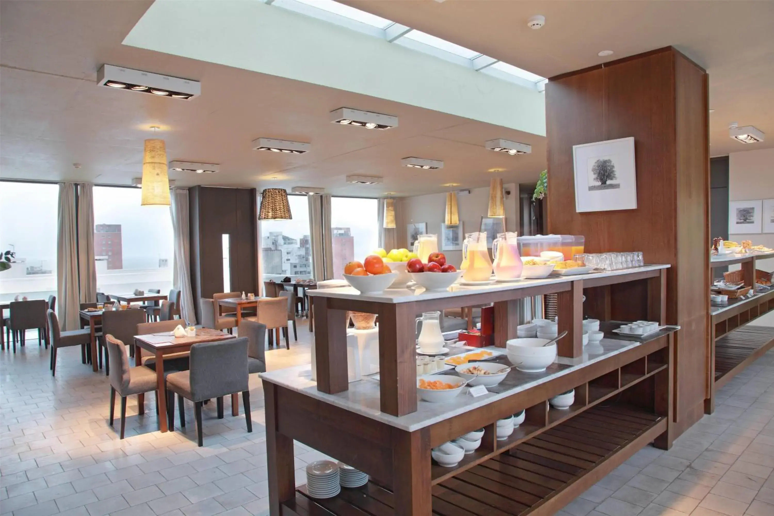 Restaurant/places to eat in Esplendor by Wyndham Montevideo Cervantes Restaurant/places to eat in Esplendor by Wyndham Montevideo Cervantes