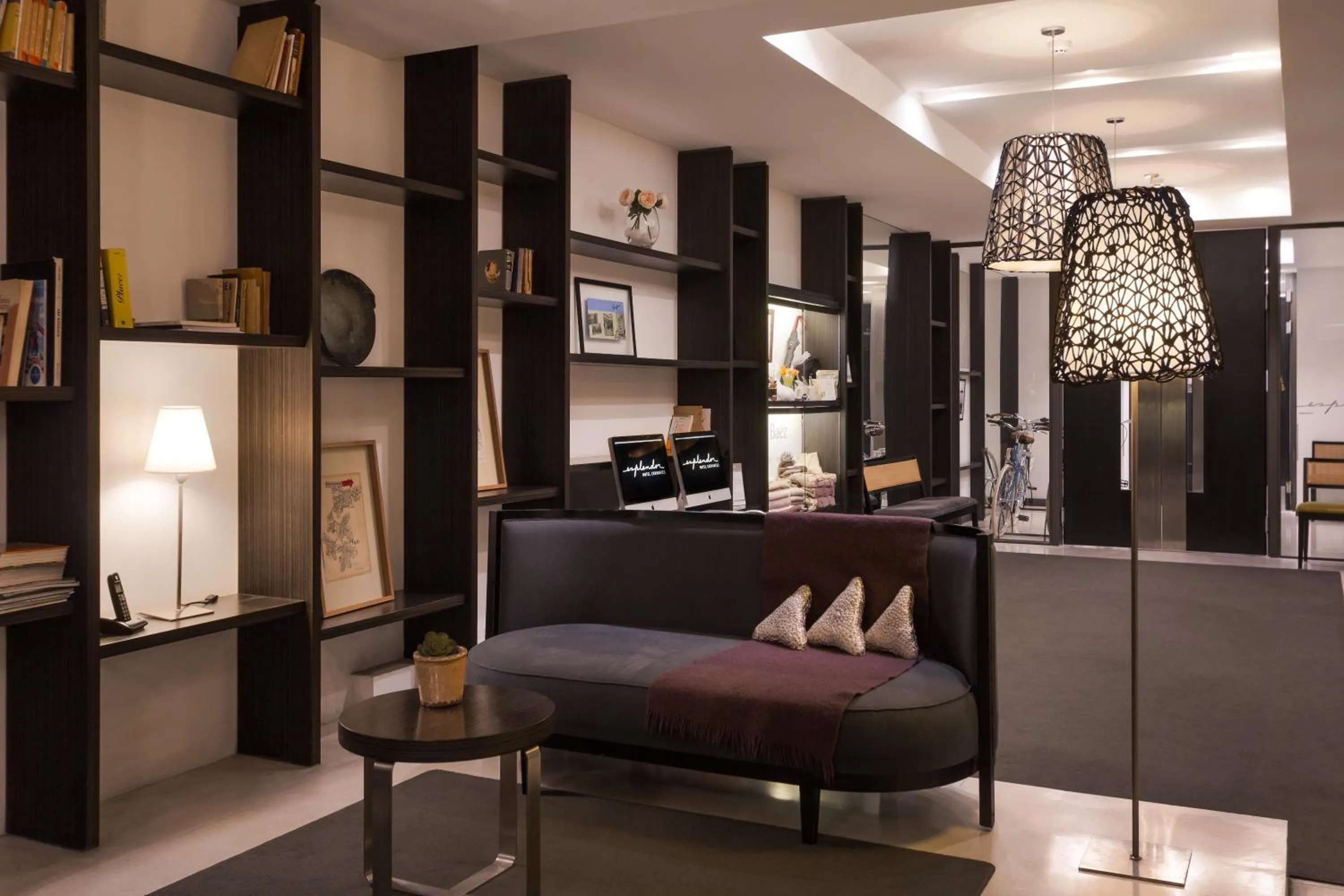 Lobby or reception in Esplendor by Wyndham Montevideo Cervantes