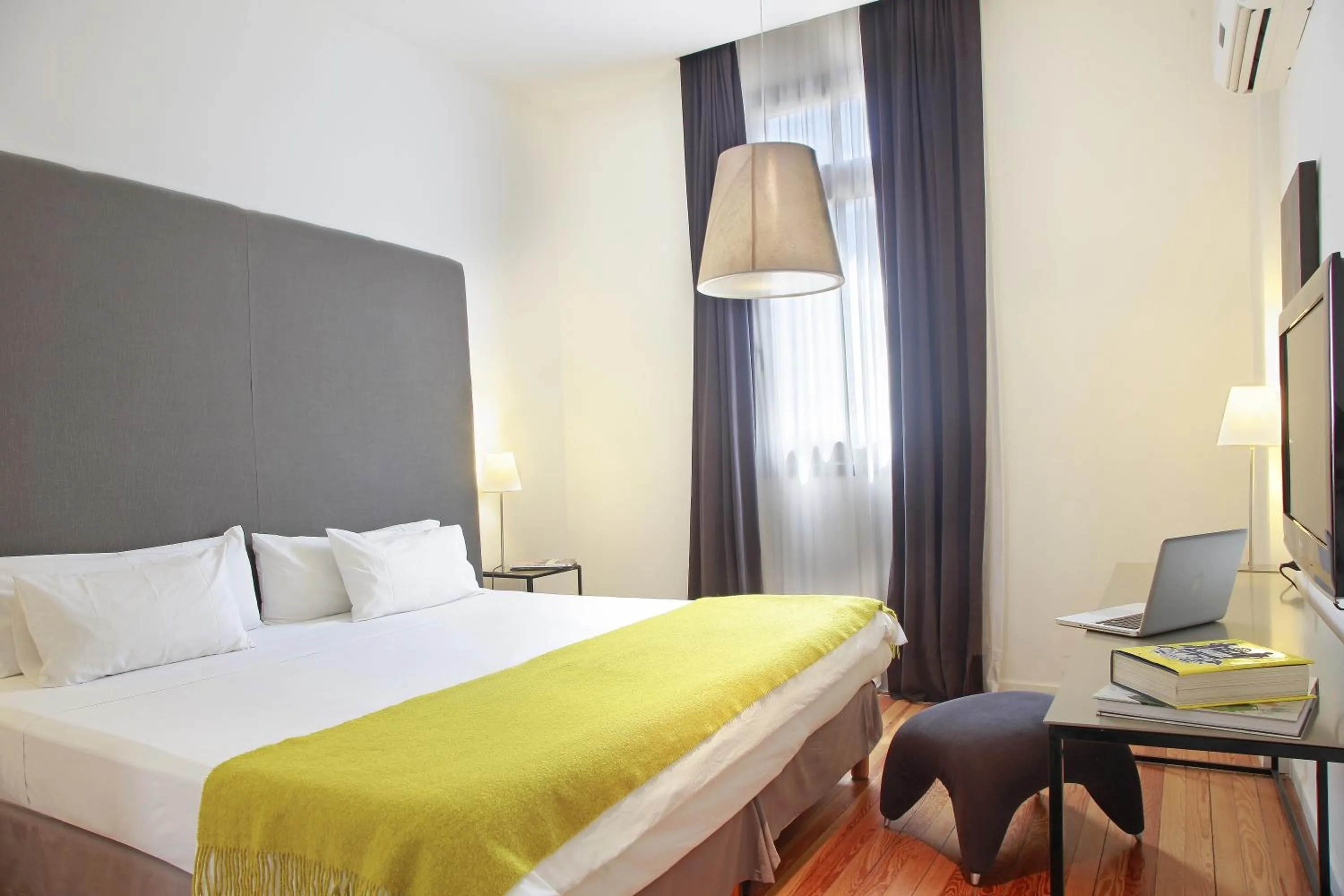 Bed in Esplendor by Wyndham Montevideo Cervantes