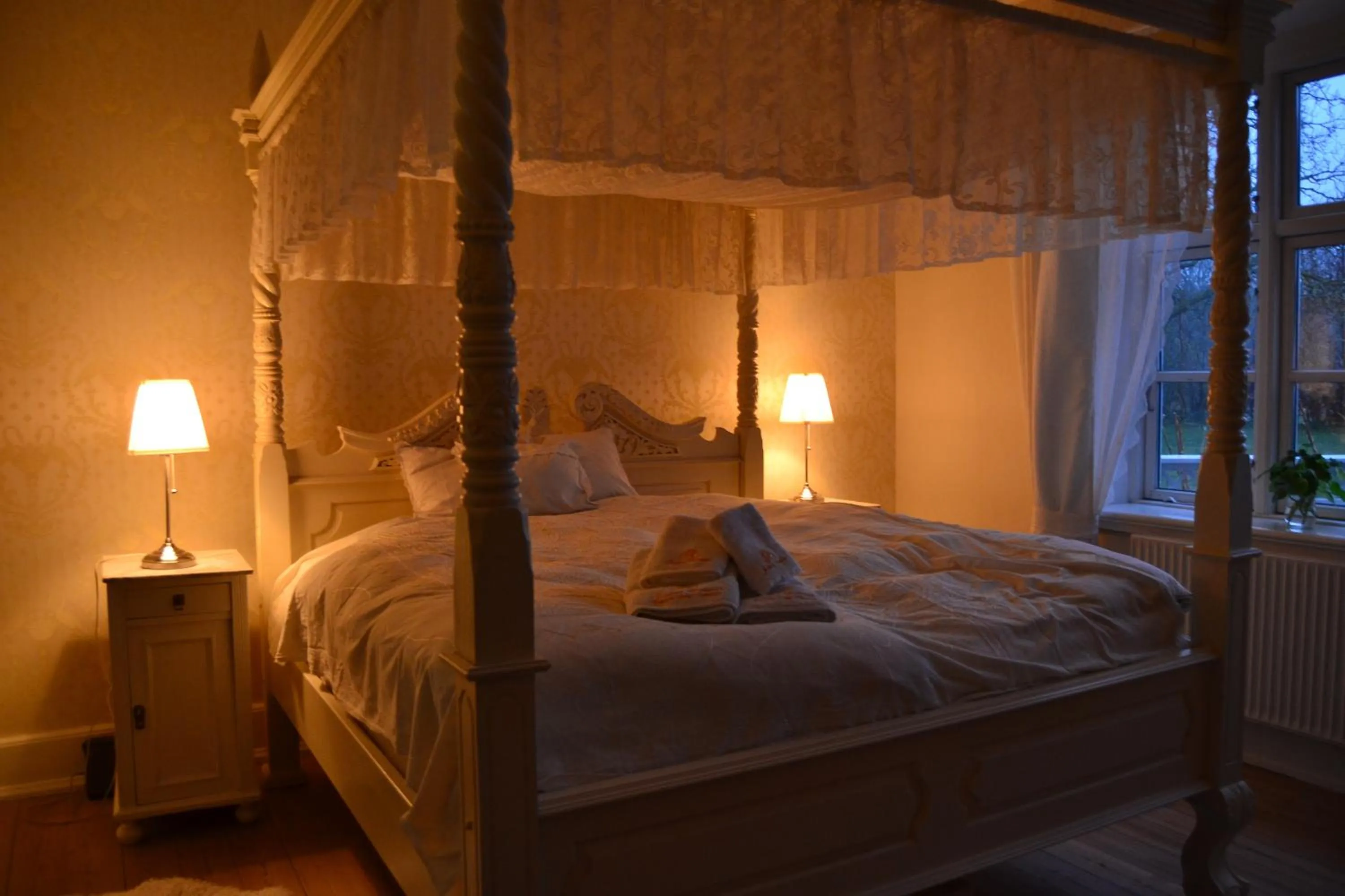 Bedroom, Bed in Jungshoved Præstegård B&B