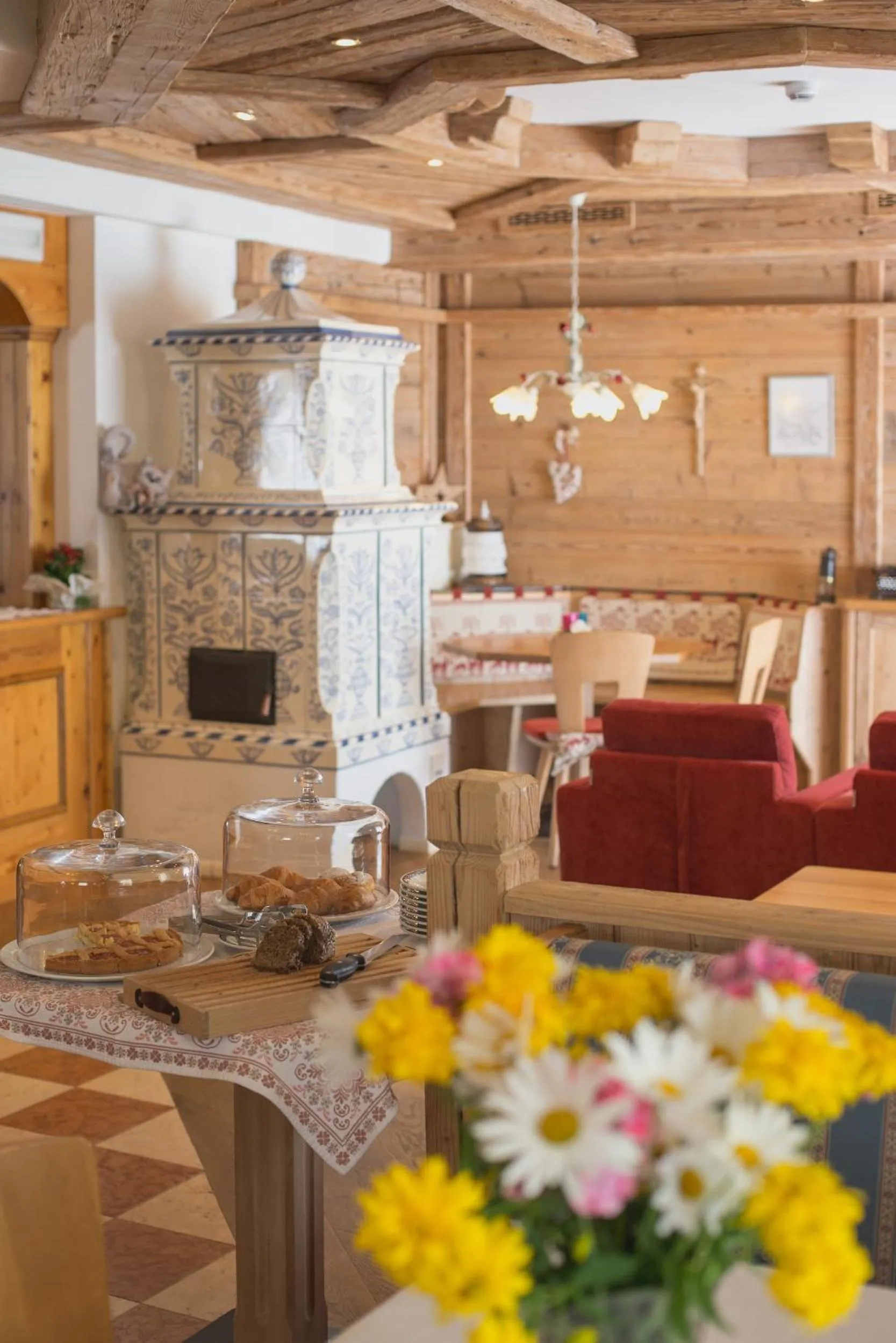 Communal lounge/ TV room in Hotel Centrale