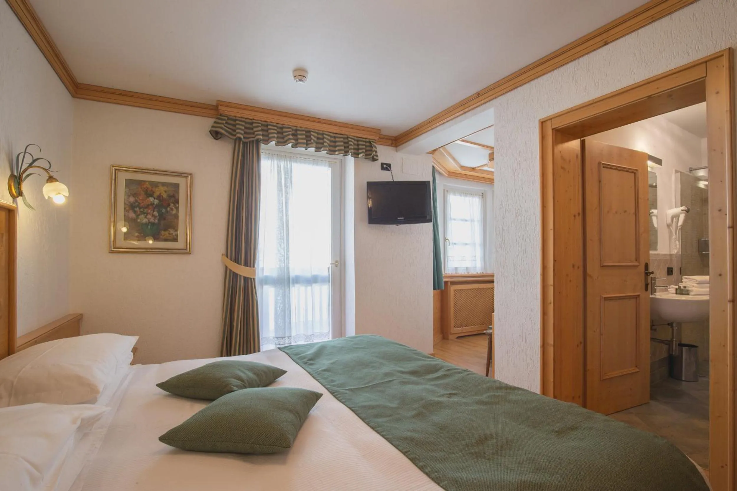 Bedroom, Bed in Hotel Centrale