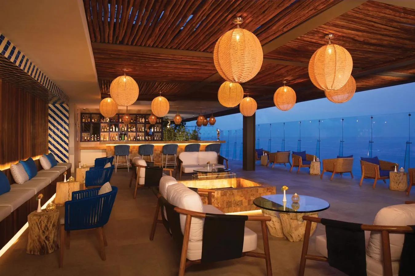 Lounge or bar in Dreams Vista Cancun Golf & Spa Resort - All Inclusive