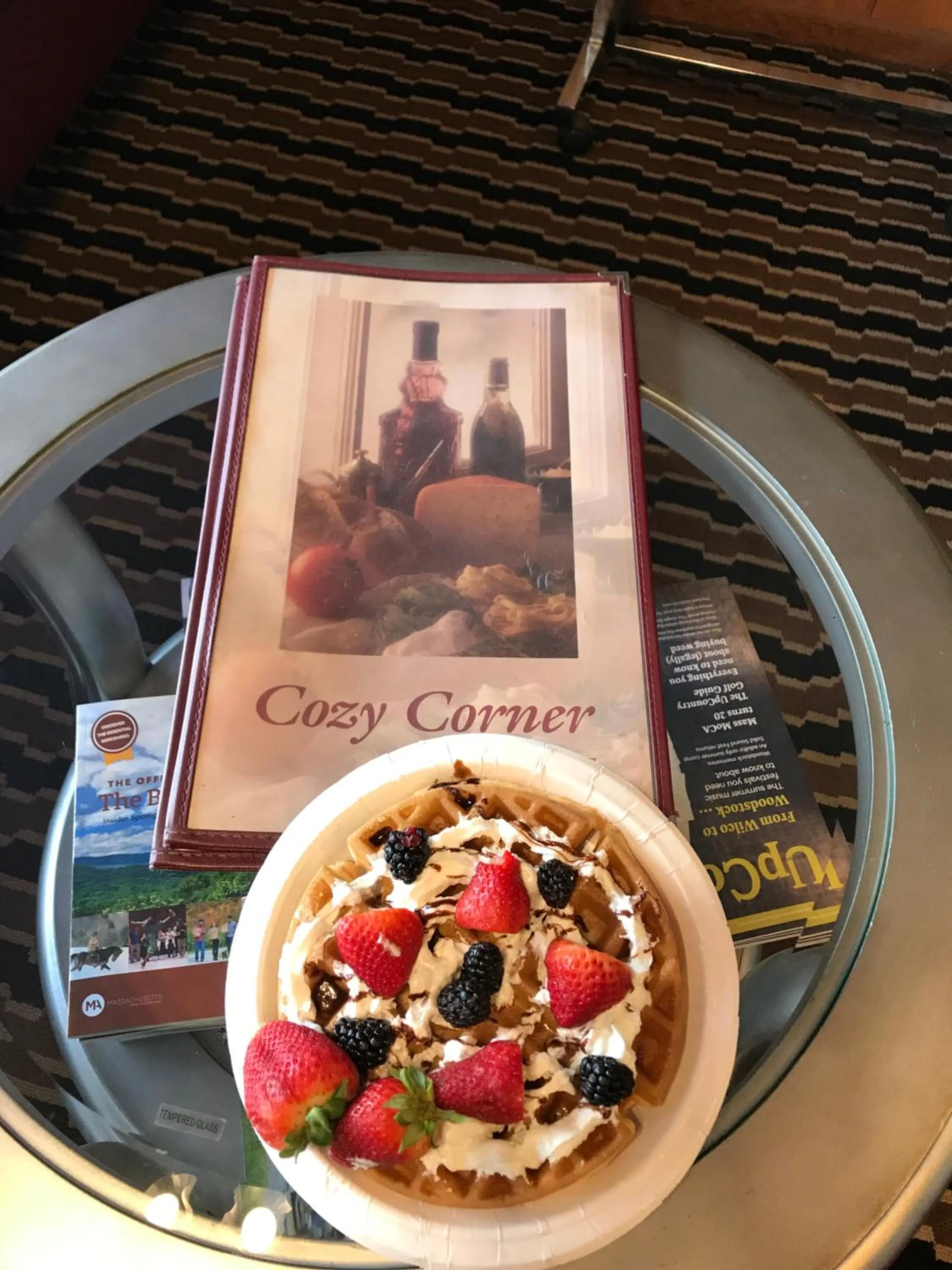 Continental breakfast in Cozy Corner Motel