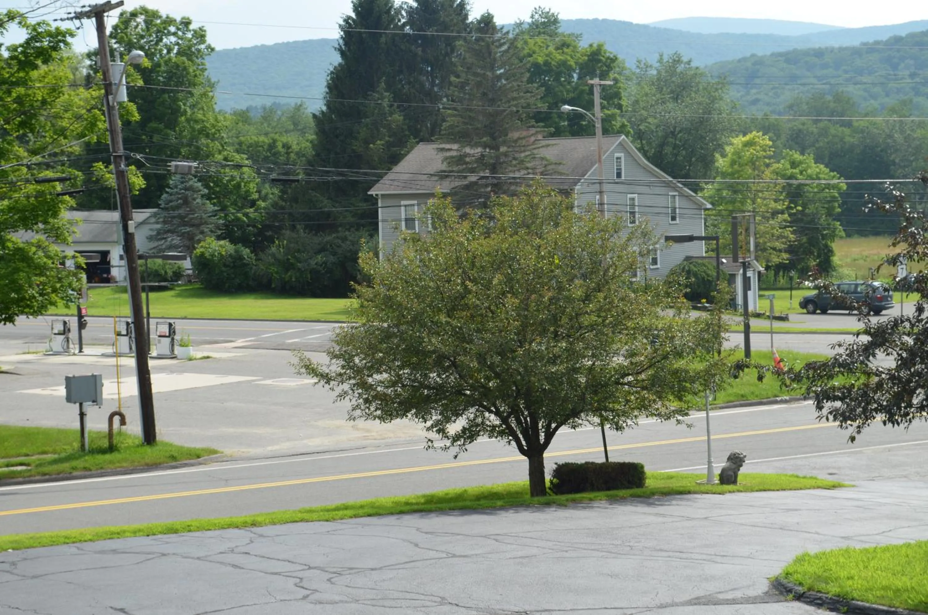 Area and facilities in Cozy Corner Motel
