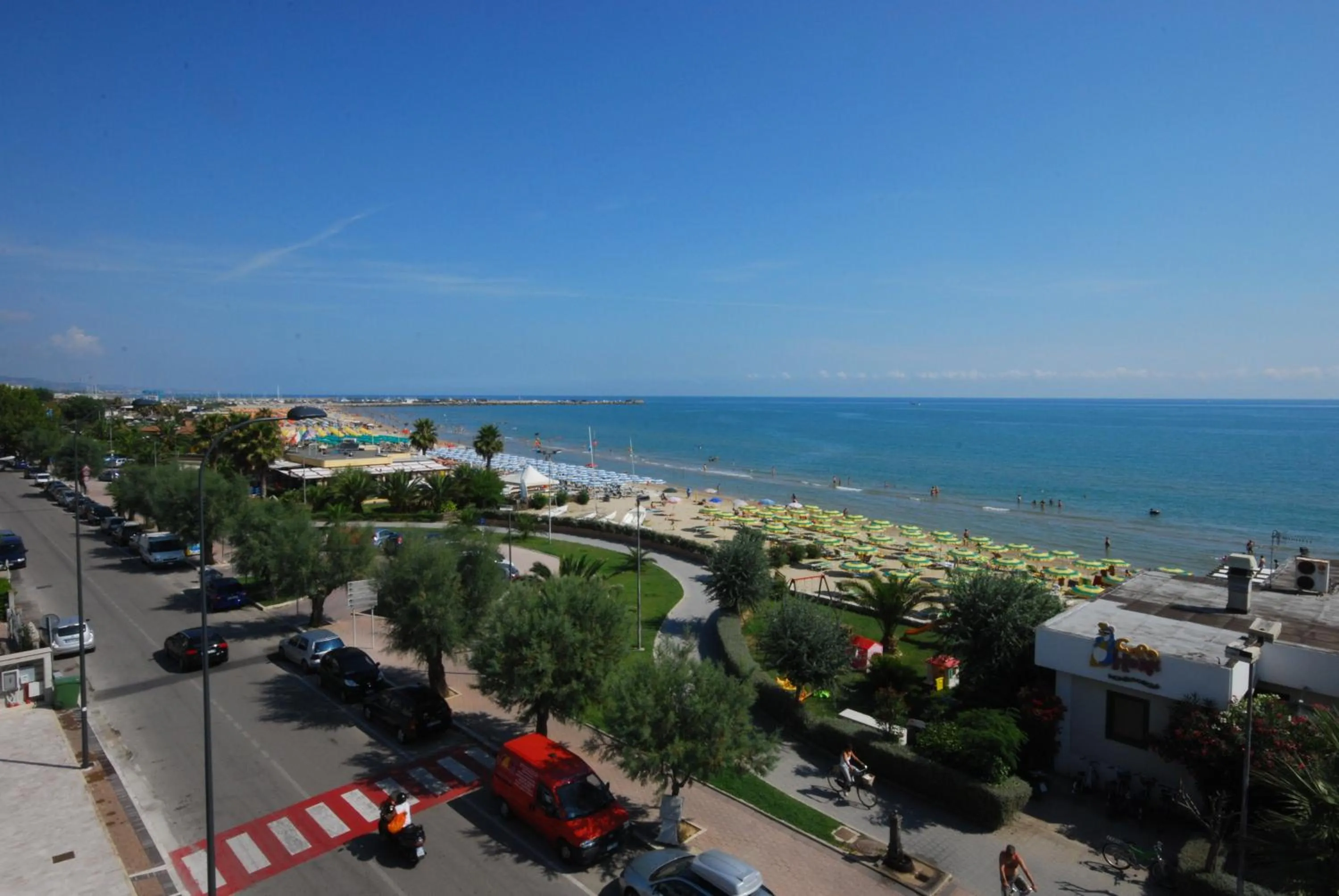 Area and facilities in Kiara Residence