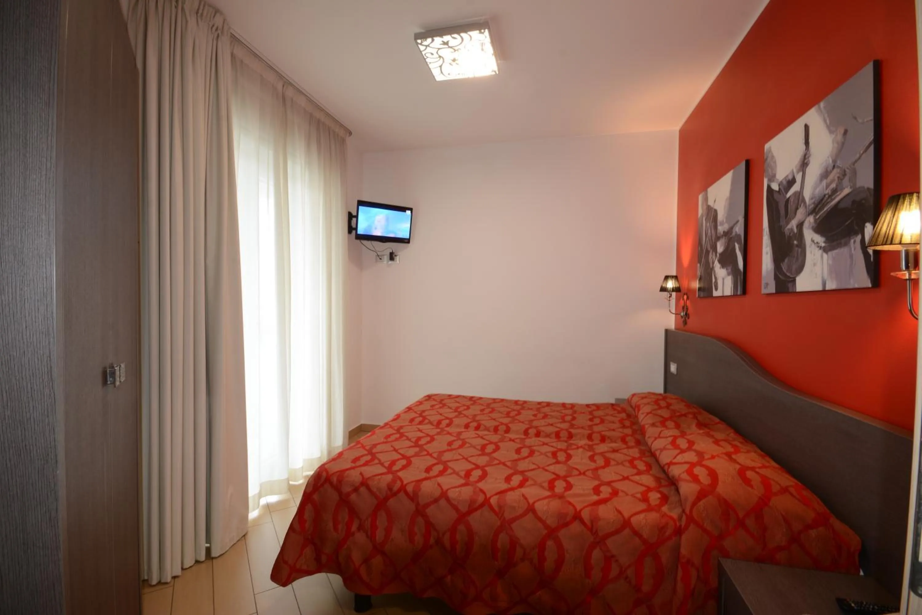 Bed in Kiara Residence