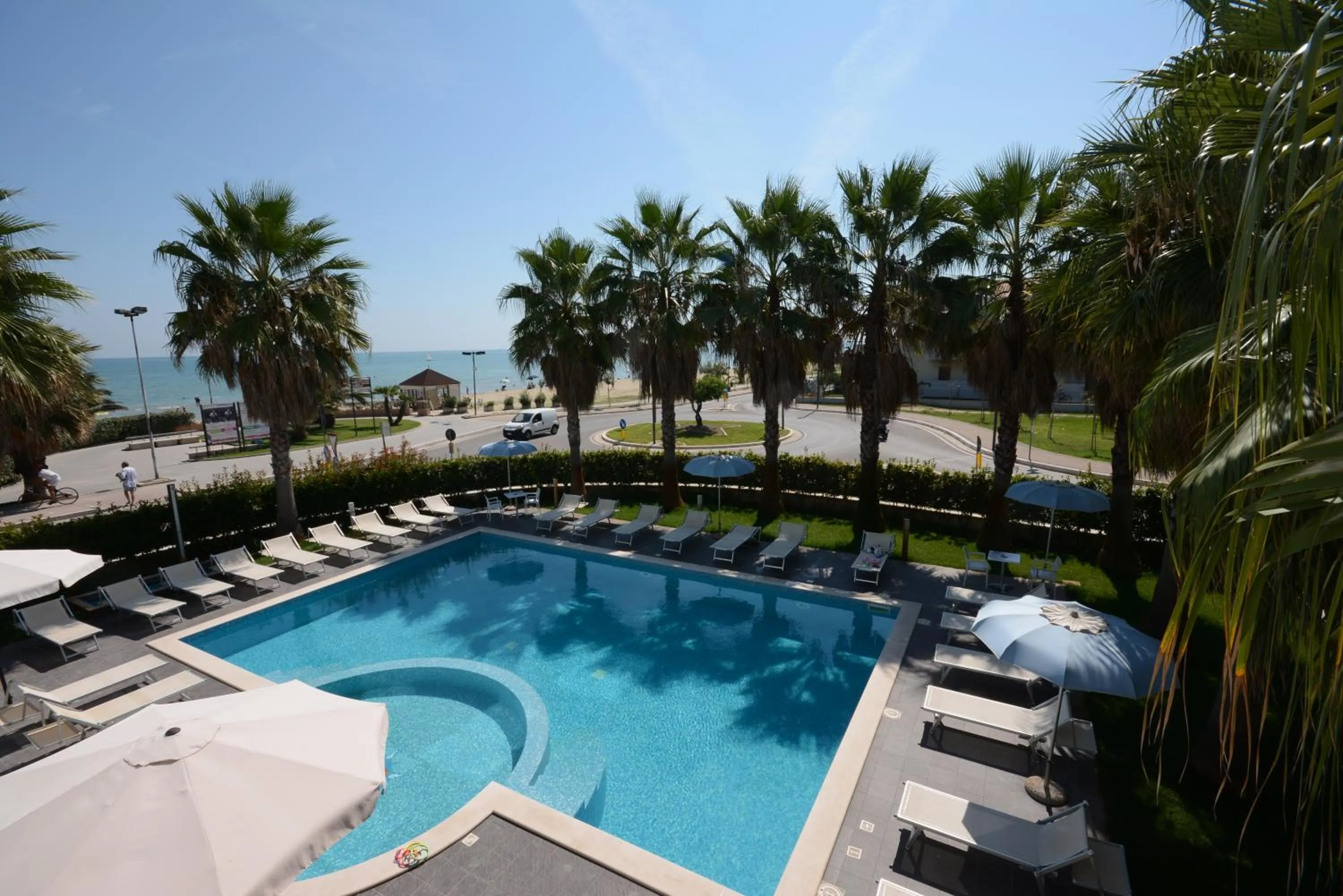 Day in Kiara Residence