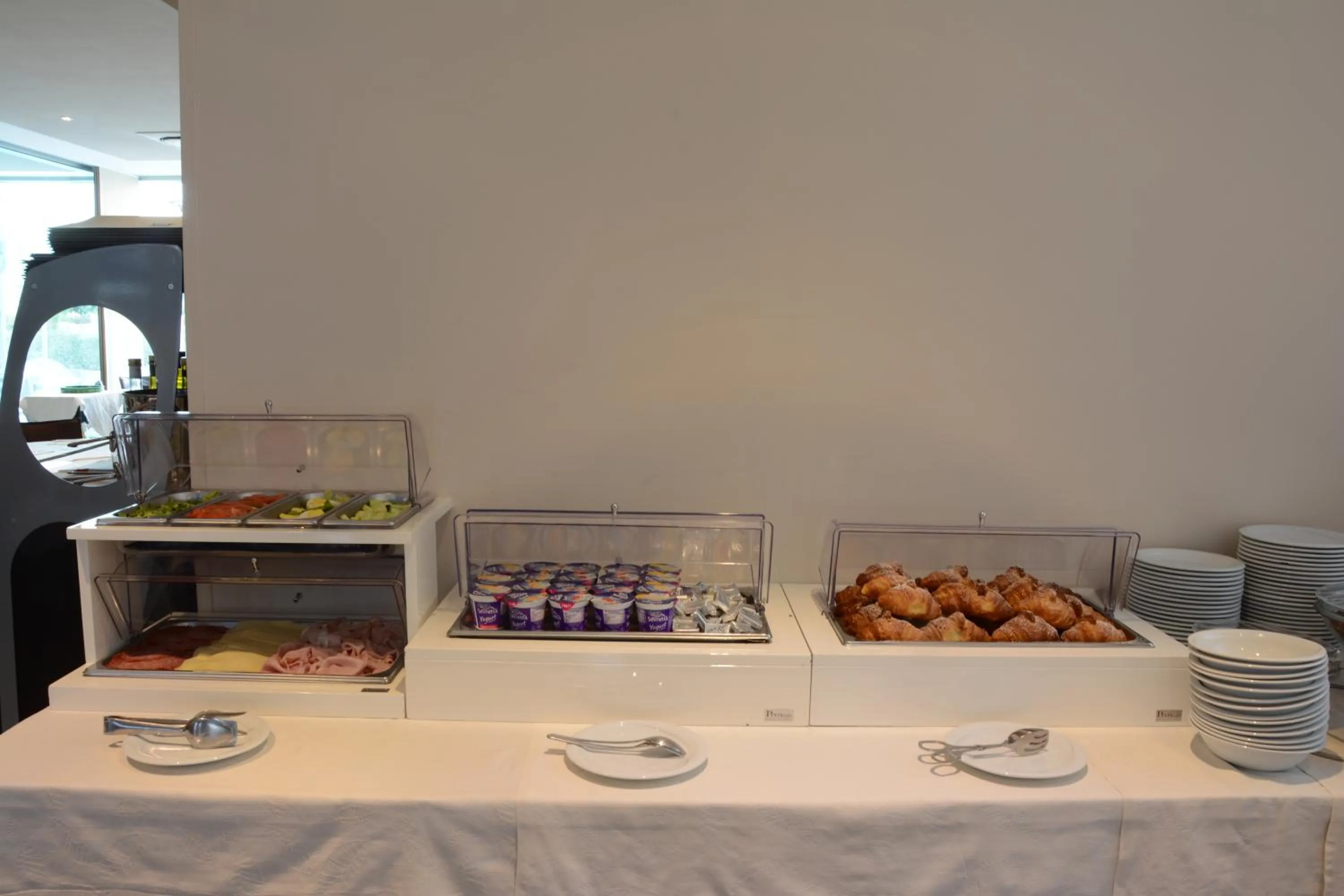 Breakfast in Kiara Residence