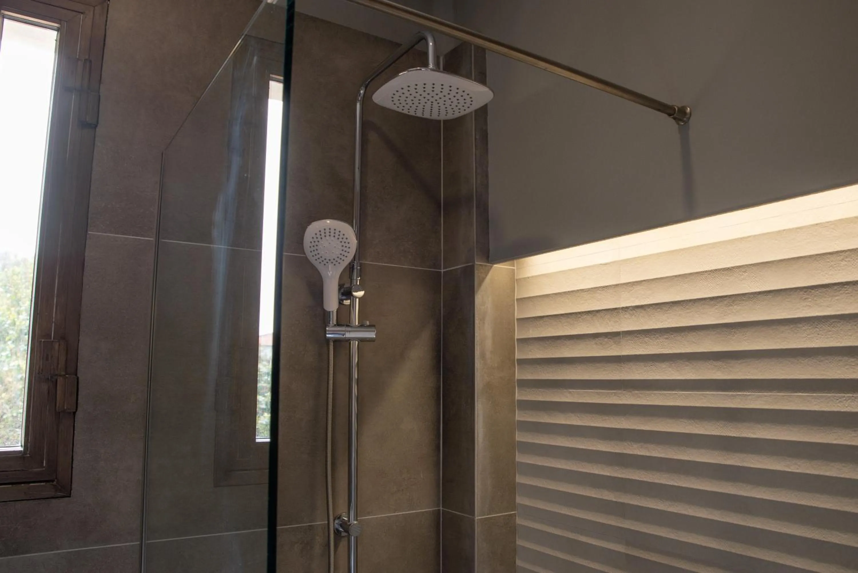 Shower in Hotel Cleopatra