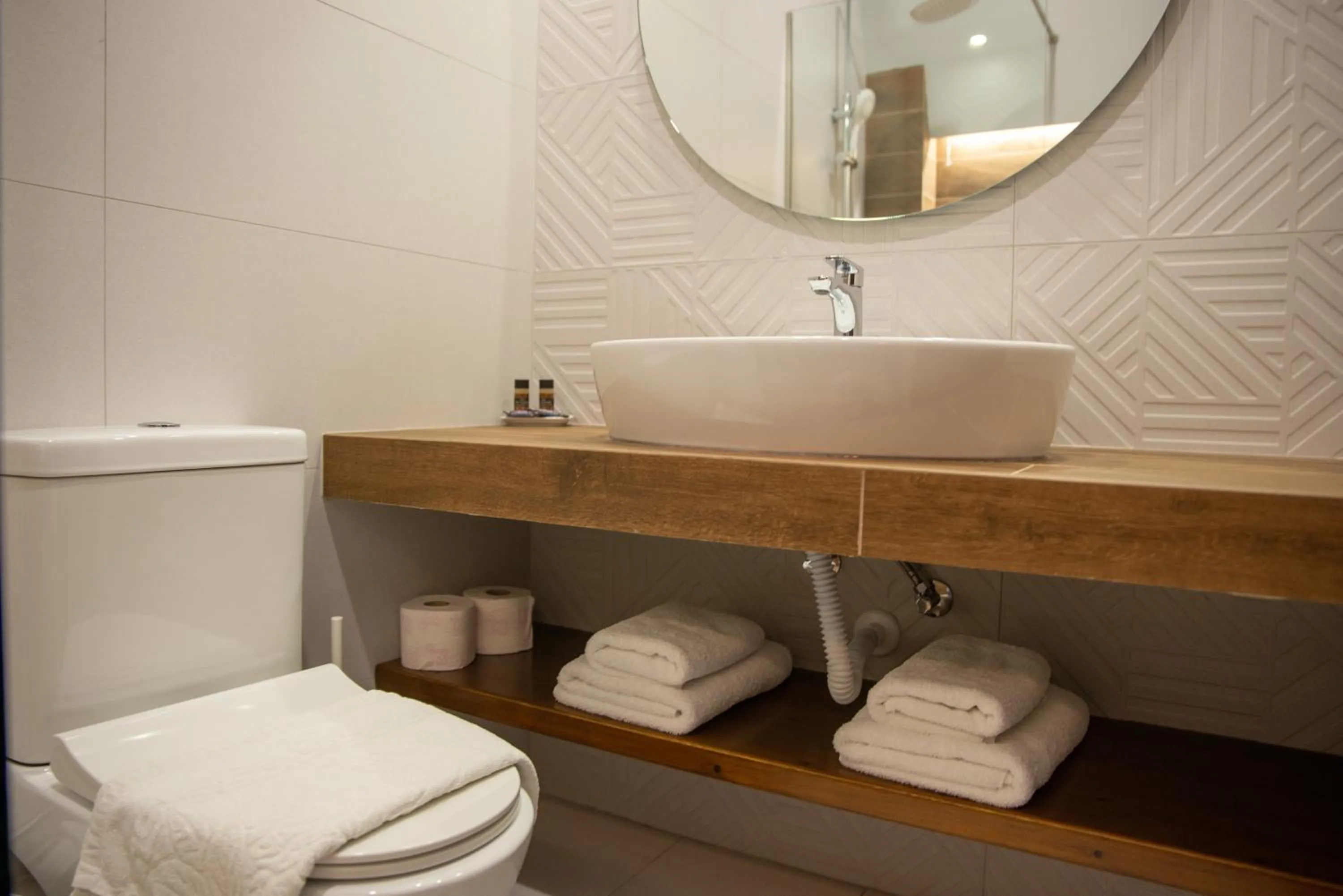 Toilet in Hotel Cleopatra