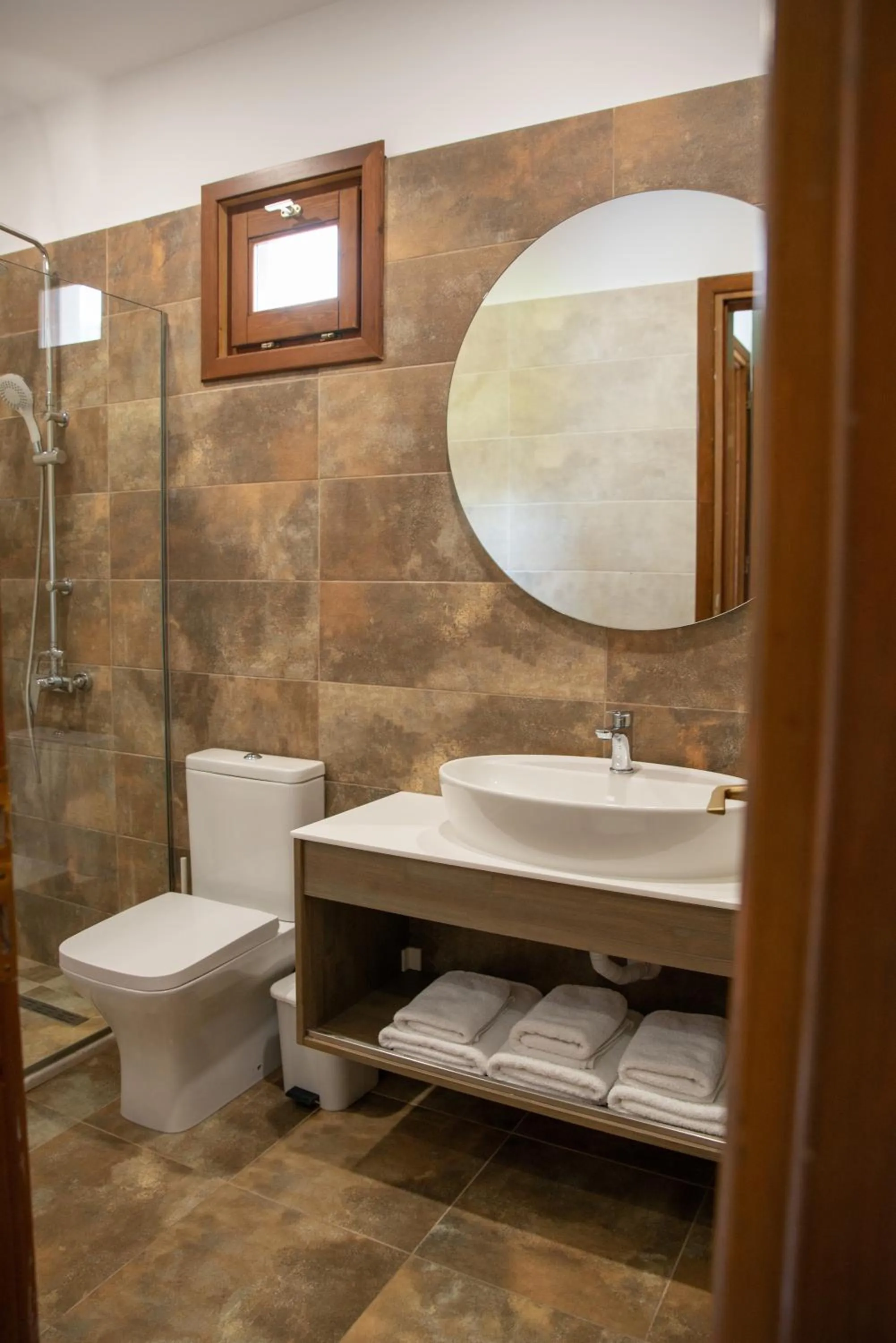 Shower in Hotel Cleopatra