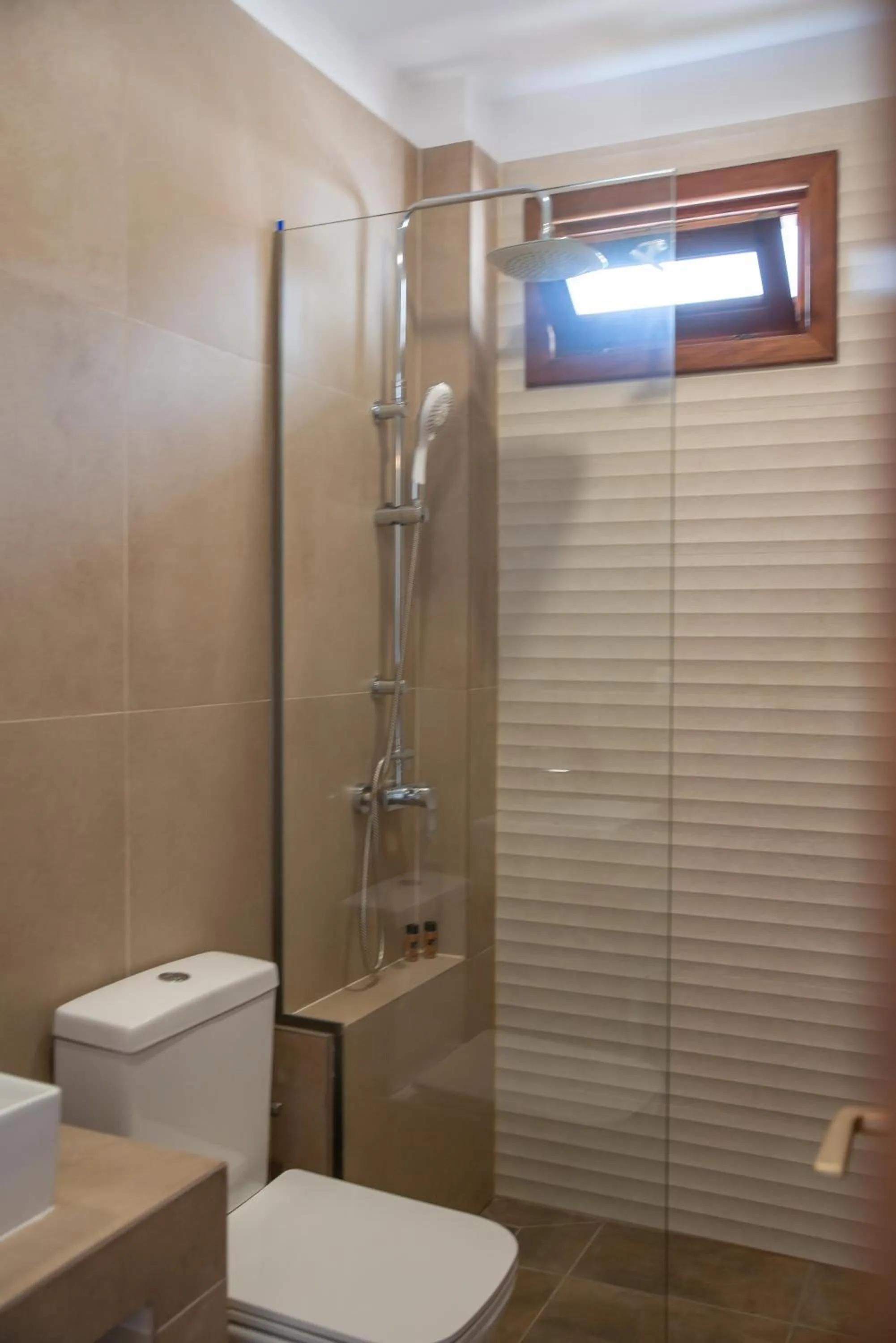 Shower in Hotel Cleopatra