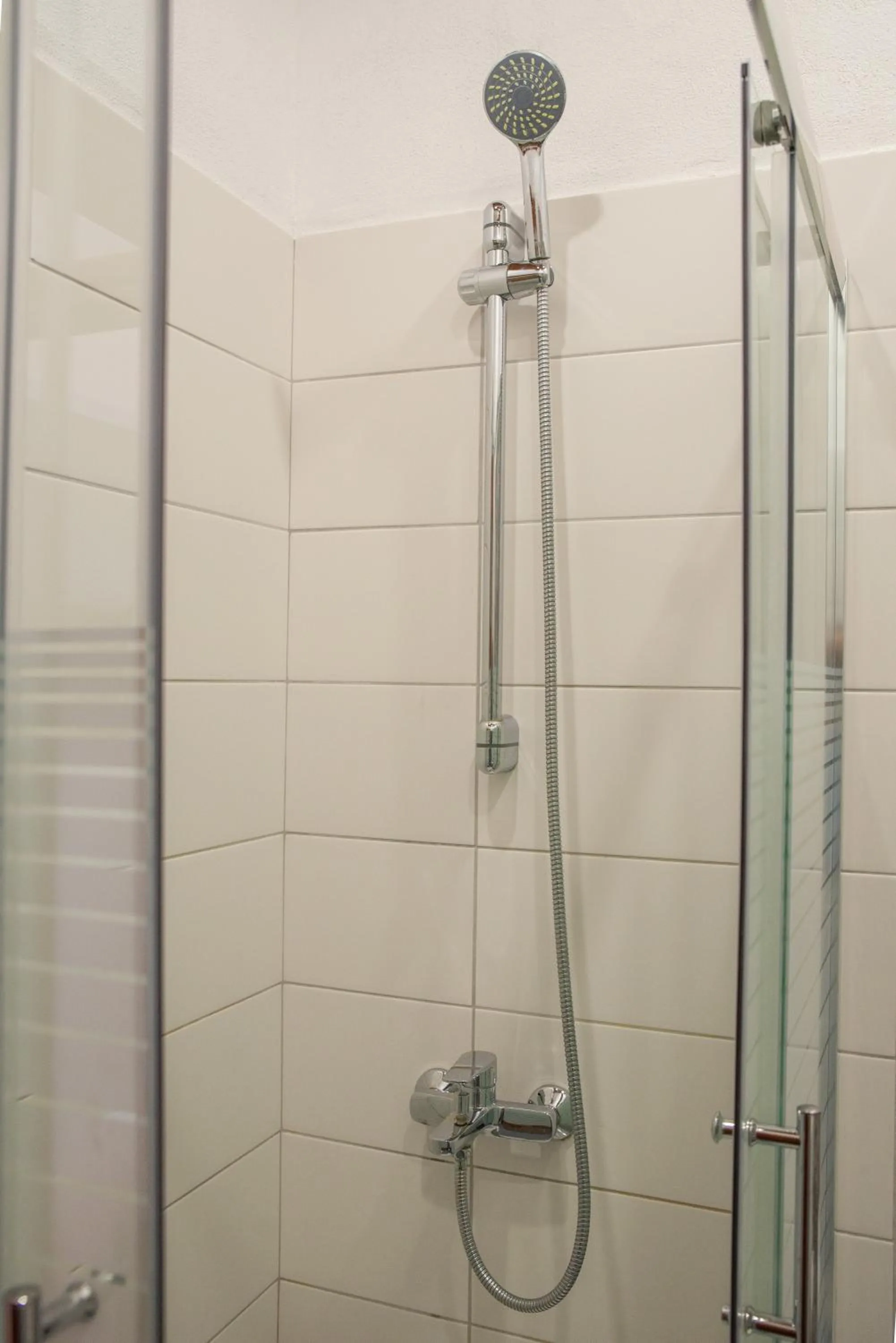 Shower in Hotel Cleopatra