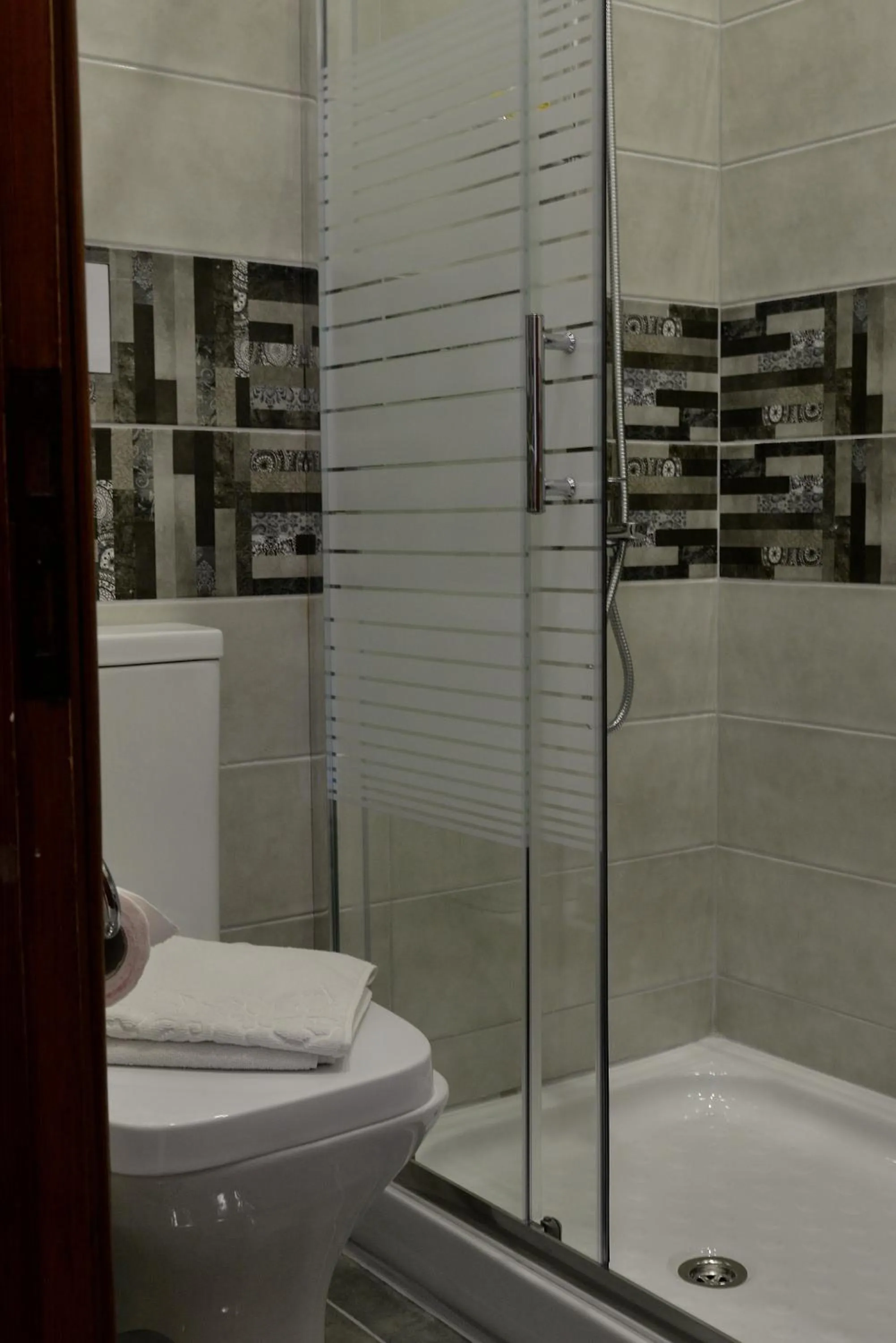 Shower in Hotel Cleopatra