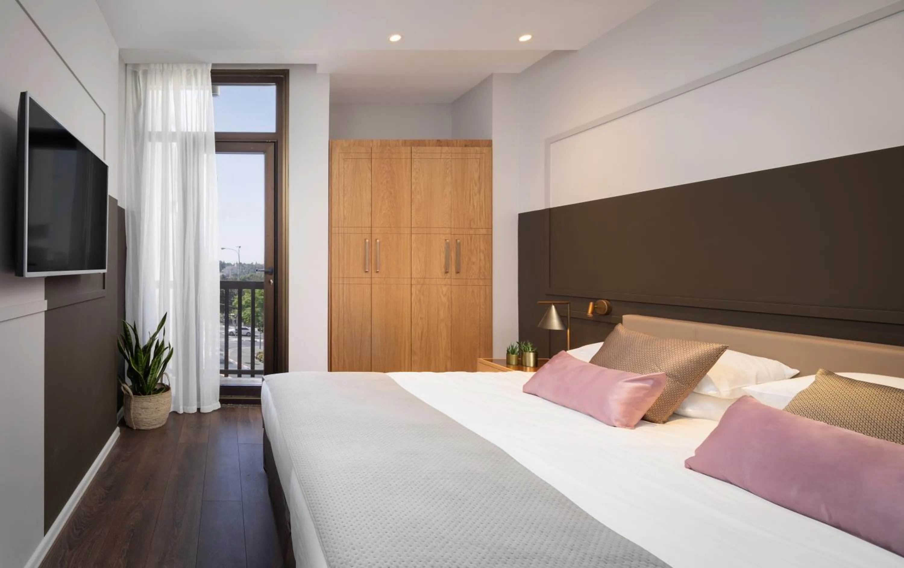 Bed in Cassia Hotel Jerusalem