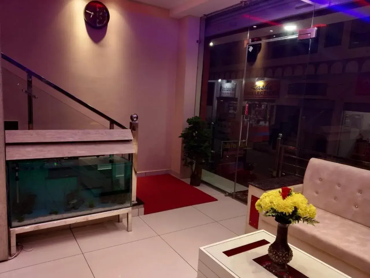 Facade/entrance in Hotel Reyansh Facade/entrance in Hotel Reyansh