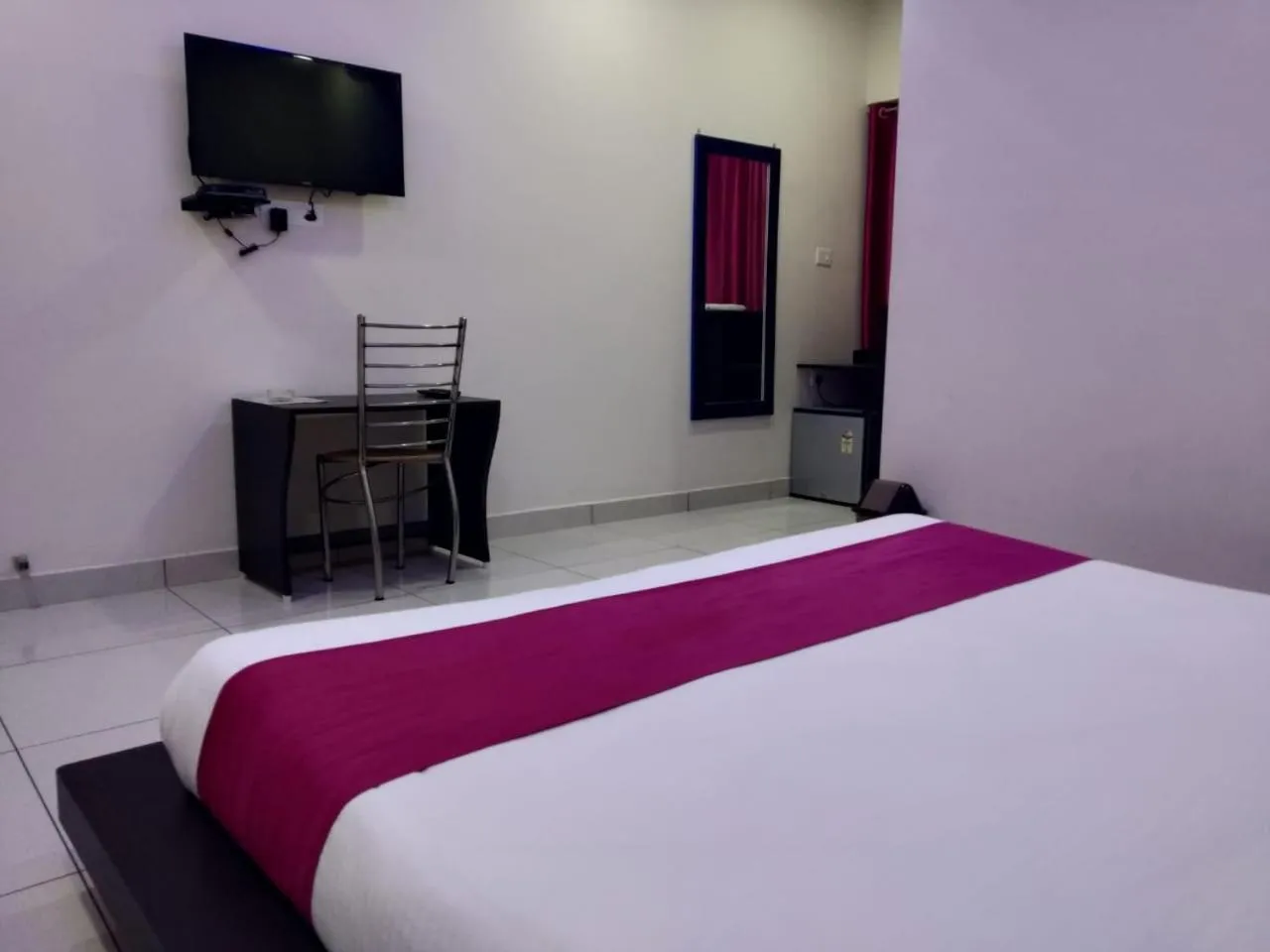 Bed in Hotel Reyansh