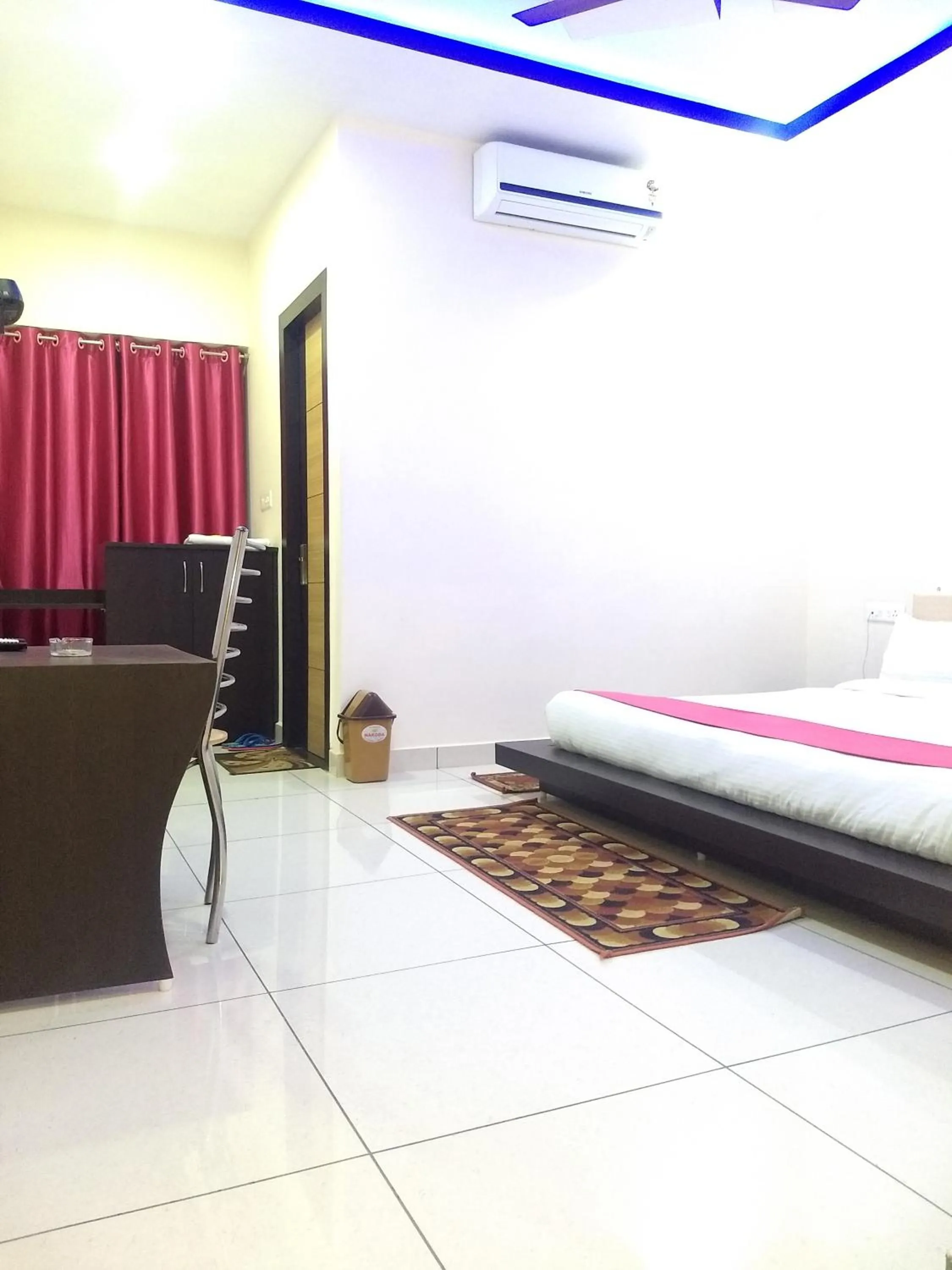 Photo of the whole room in Hotel Reyansh