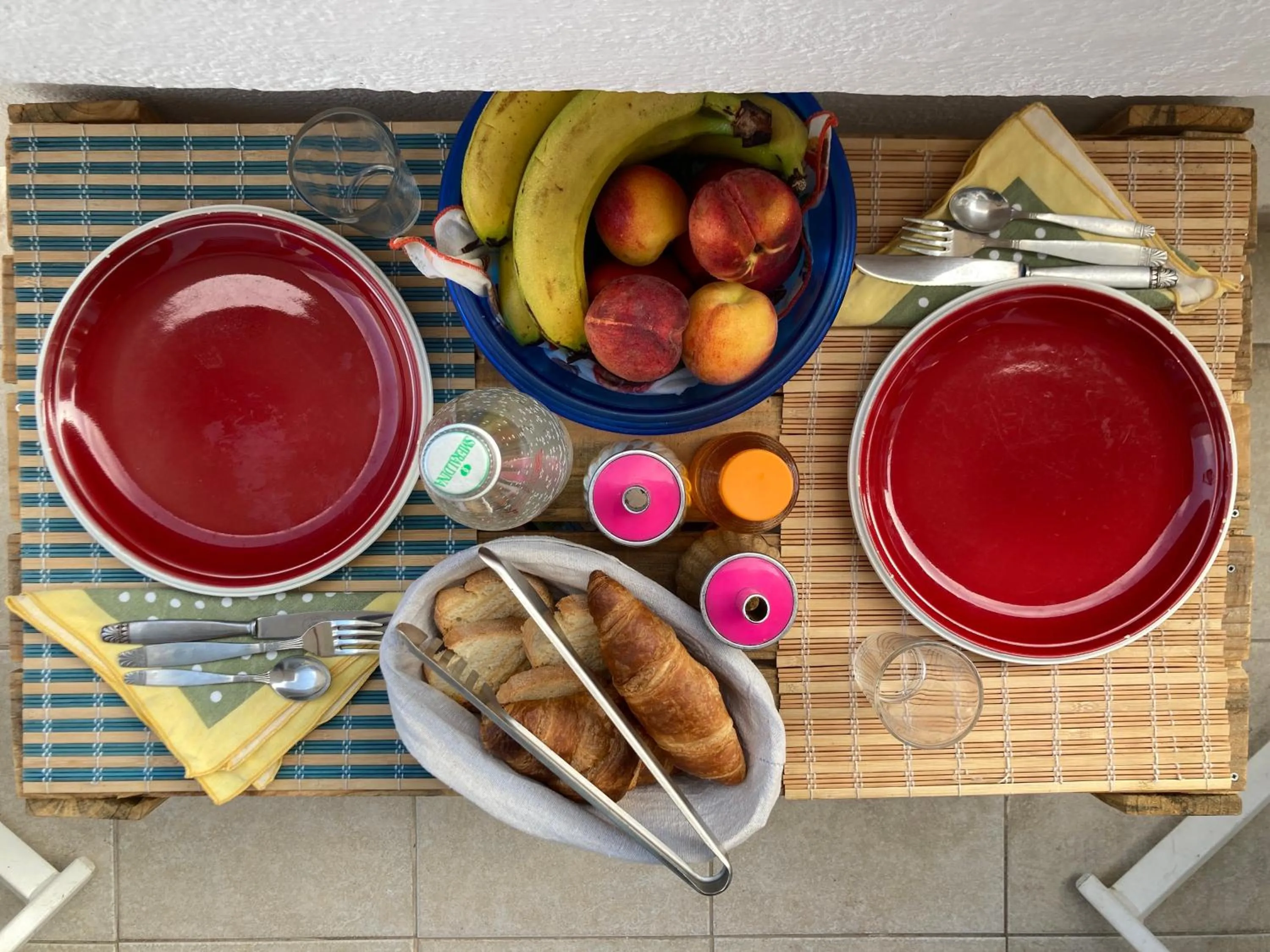 Food and drinks in Occhj a Mari