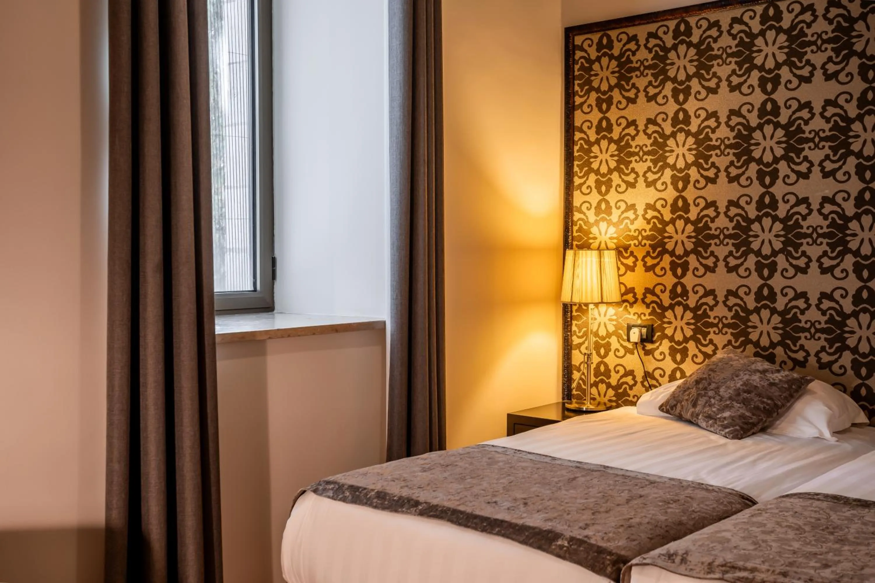 Bed in Notre Dame of Jerusalem Center