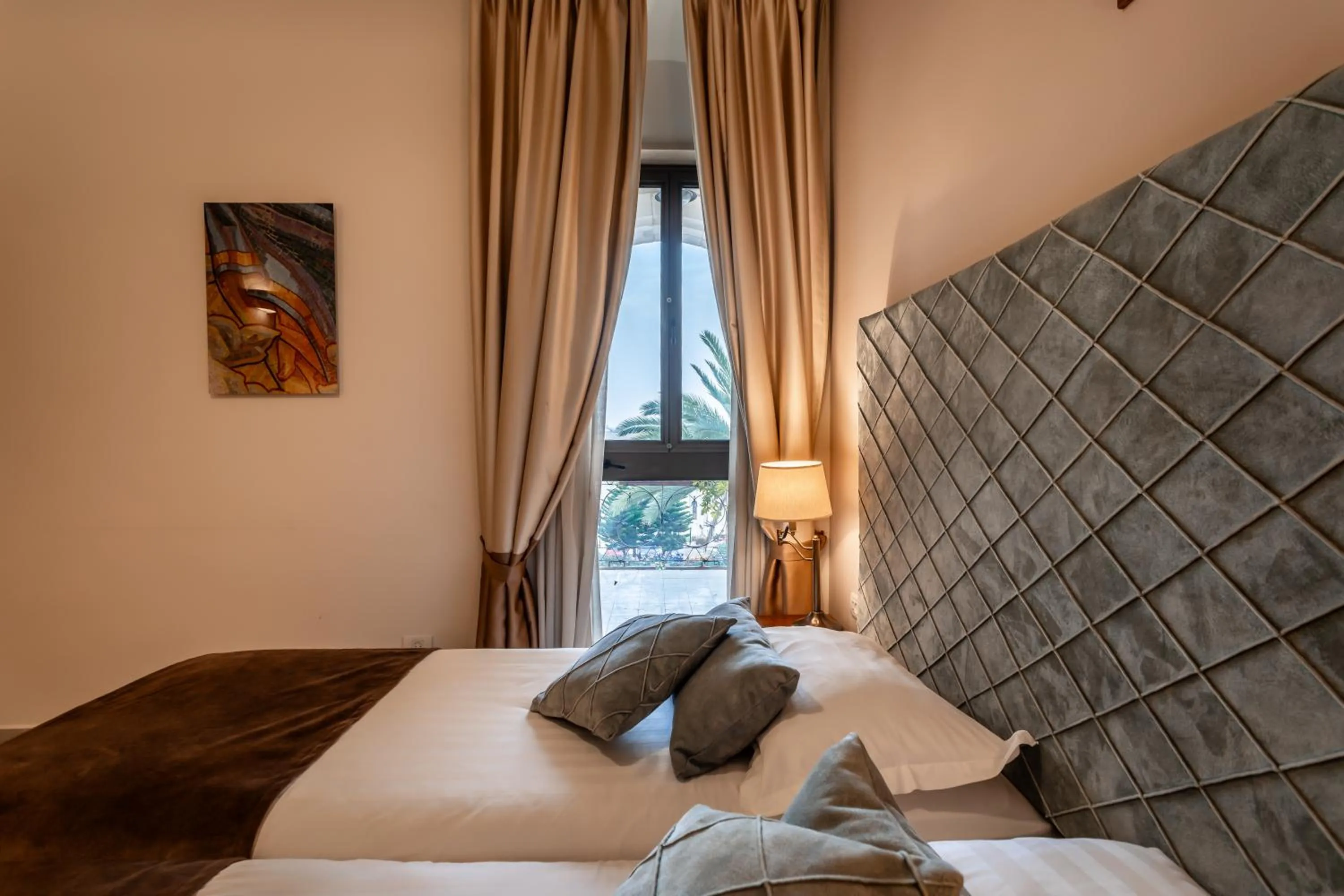 Bed in Notre Dame of Jerusalem Center