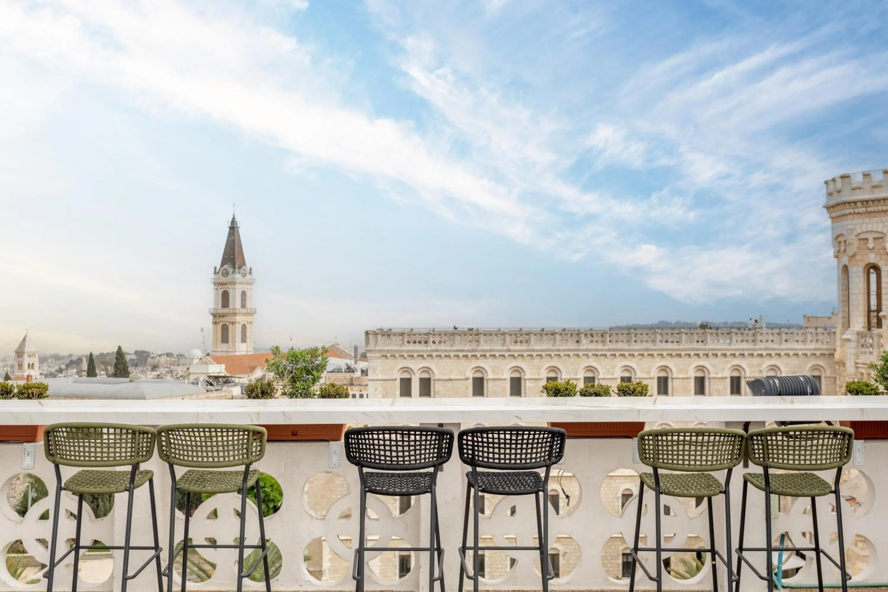 Restaurant/places to eat in Notre Dame of Jerusalem Center