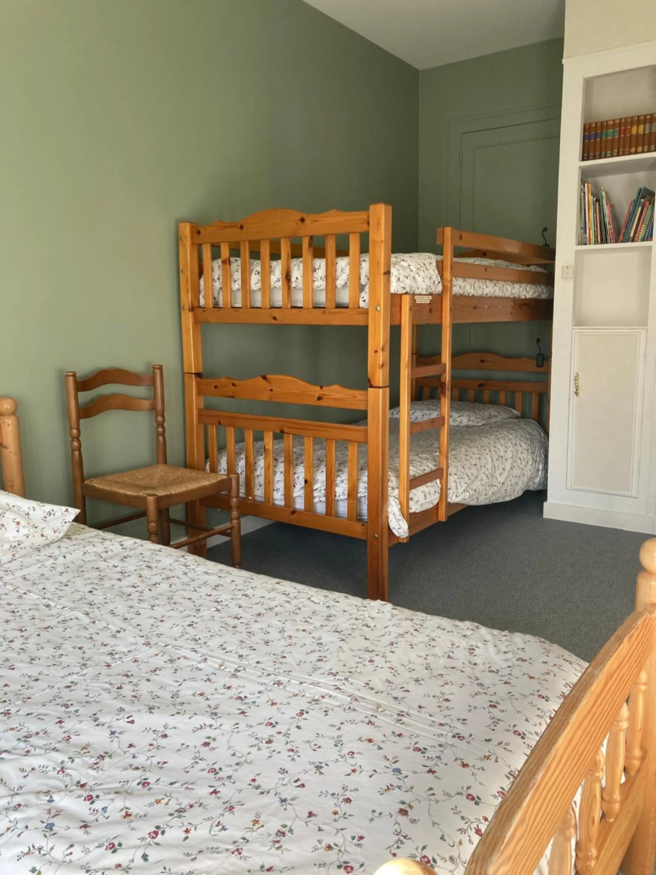 children, Bed in Le Logis de Vallans