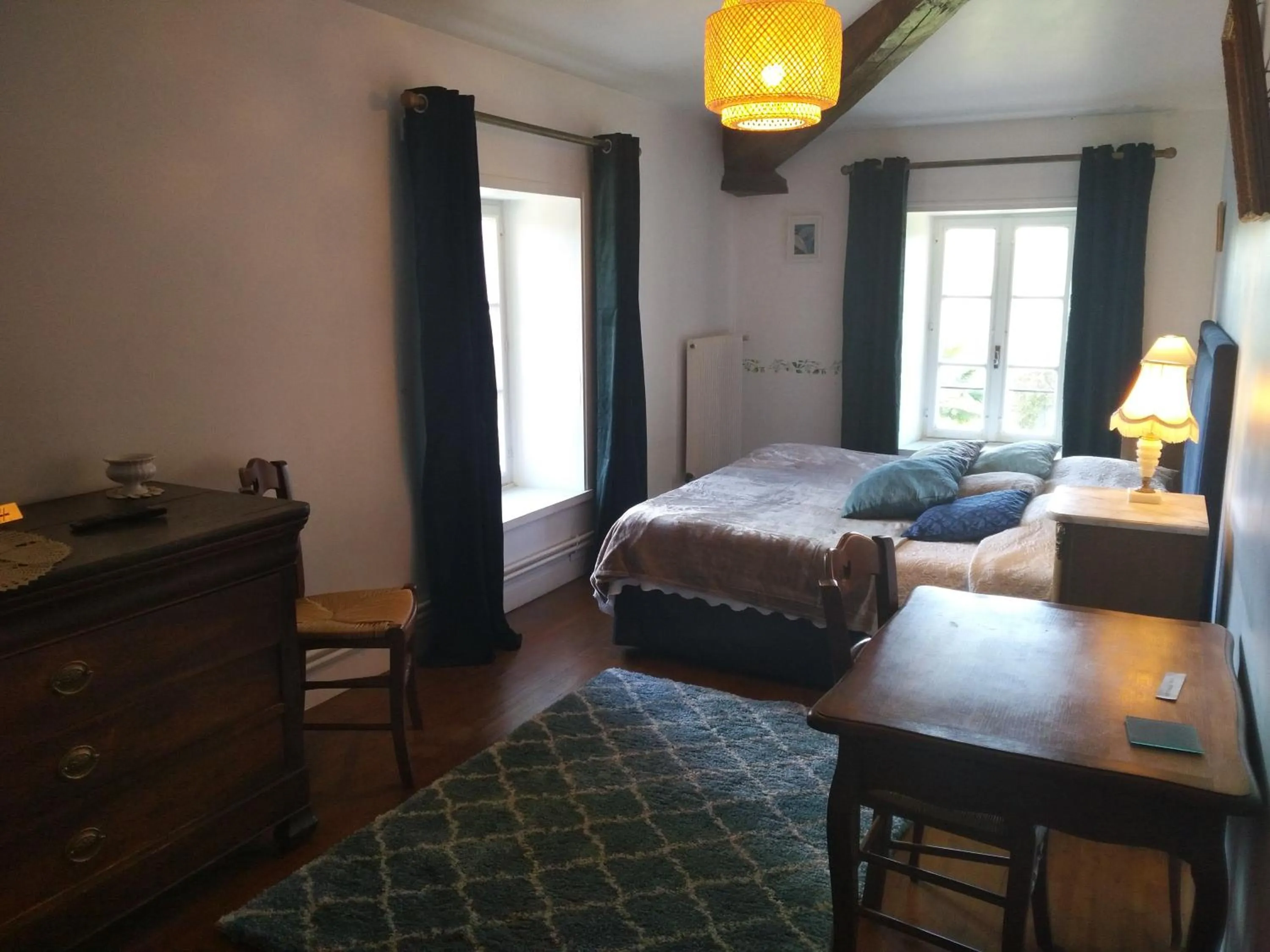 Bedroom, Bed in Le Logis de Vallans