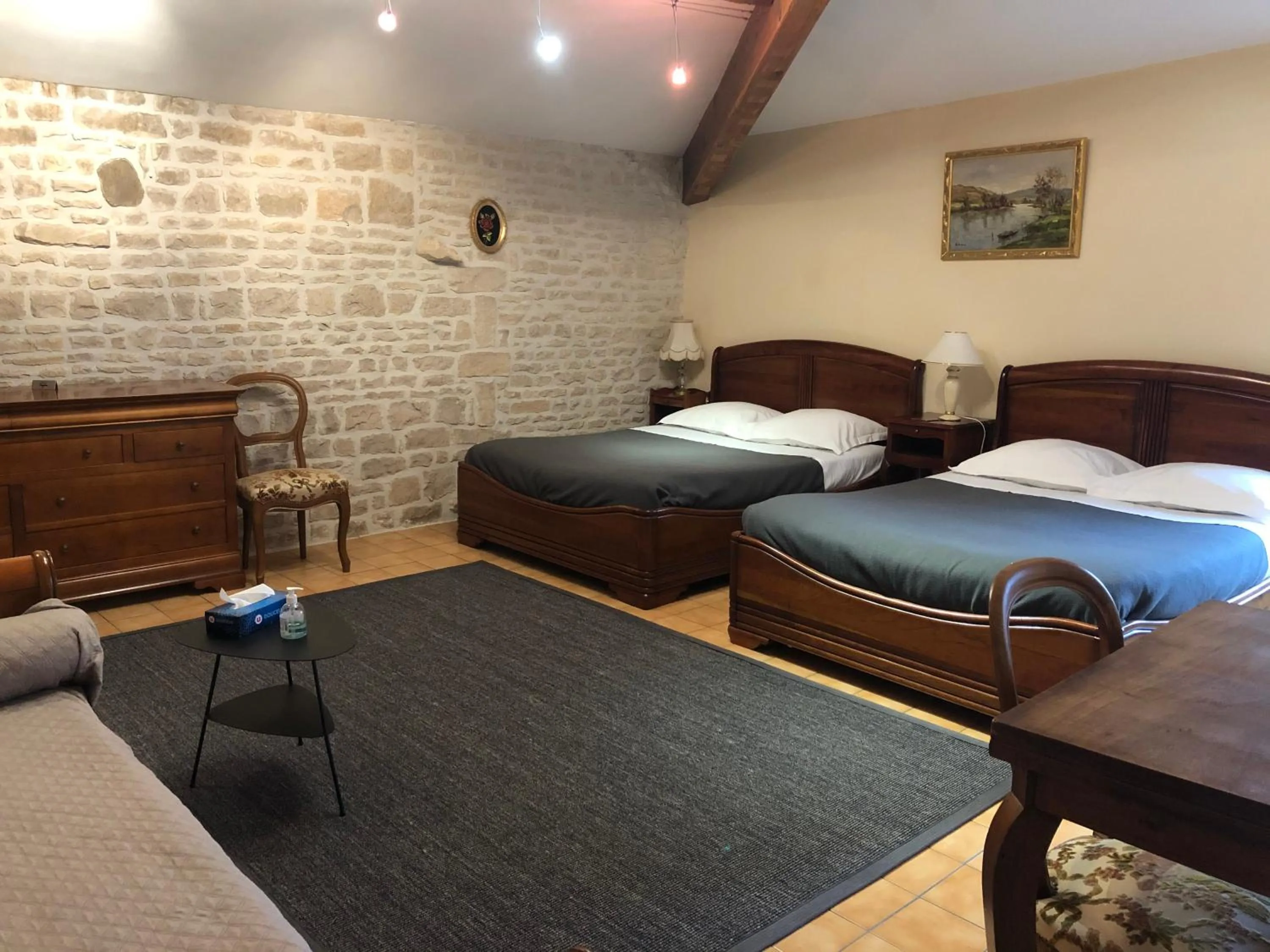 Photo of the whole room, Bed in Le Logis de Vallans