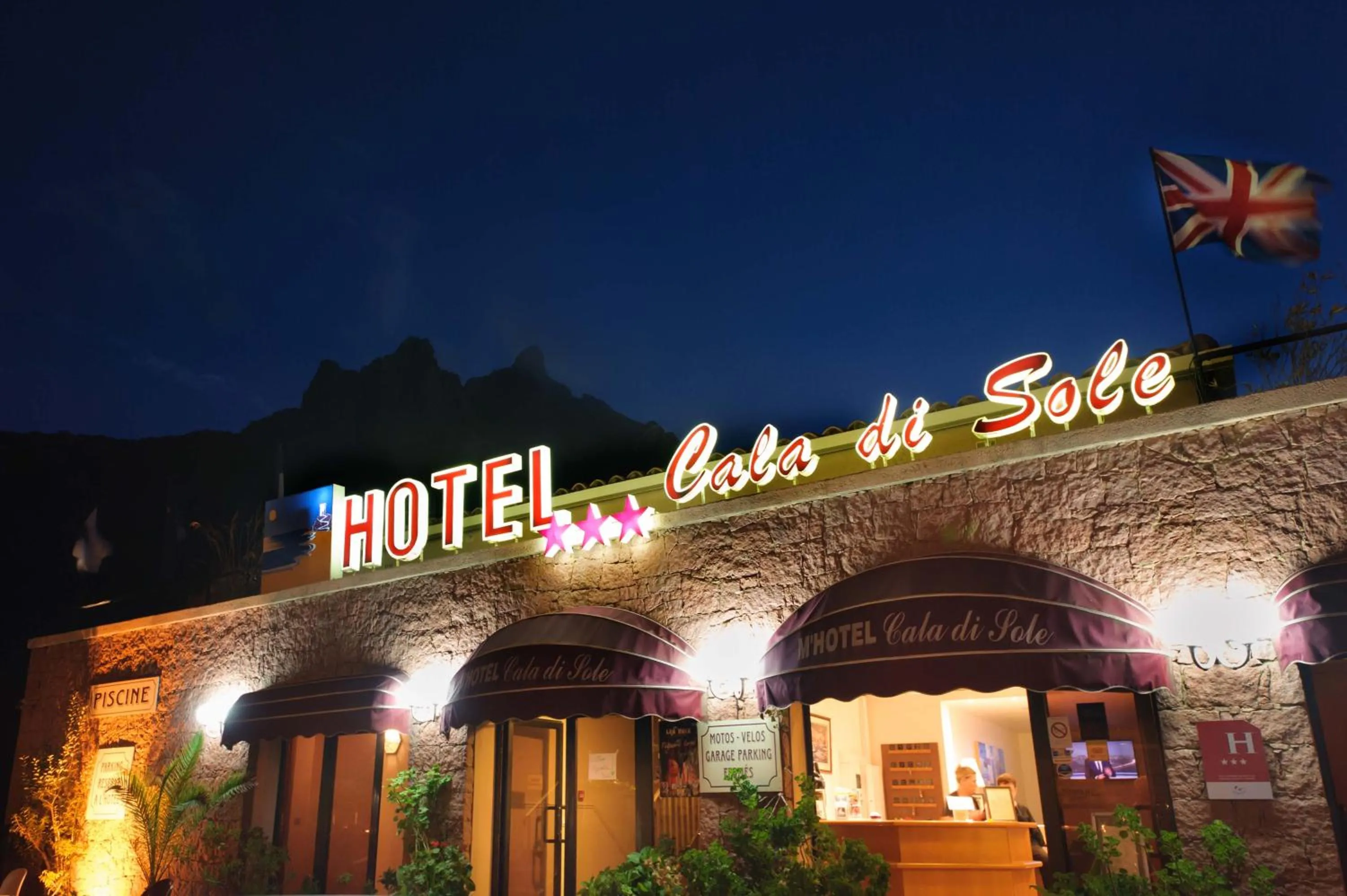 Facade/entrance in Hotel et Résidence Cala di sole