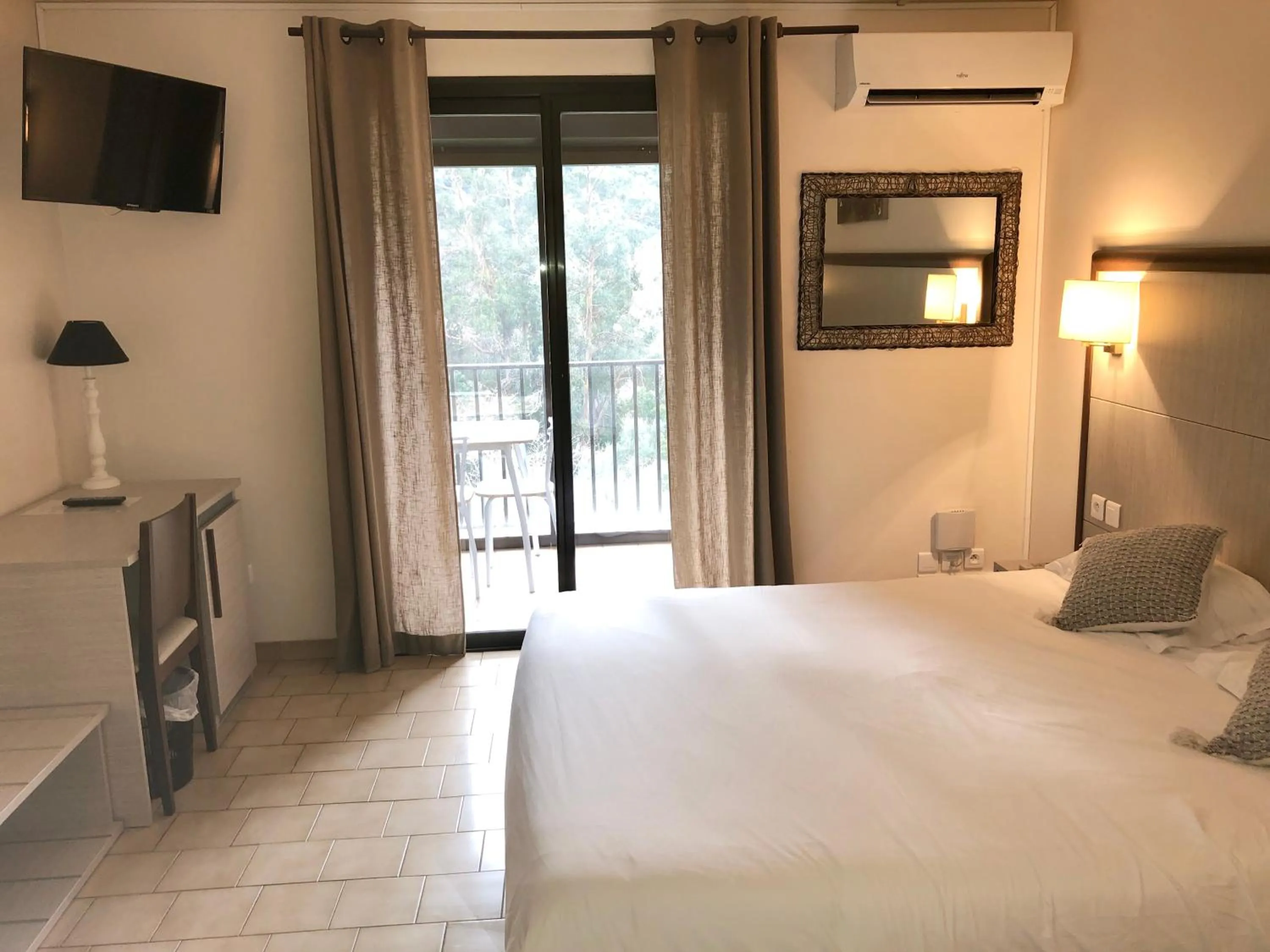 Bed in Hotel et Résidence Cala di sole