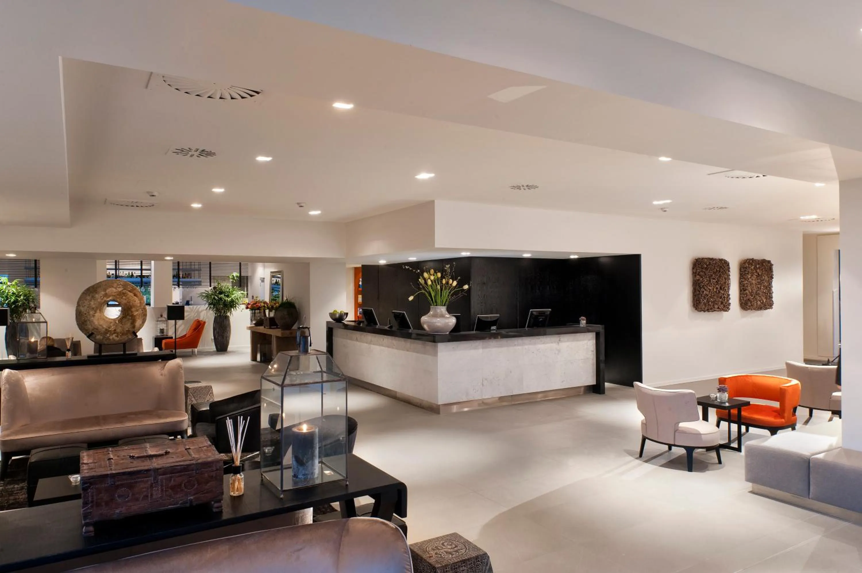 Lobby or reception in Wyndham Stuttgart Airport Messe