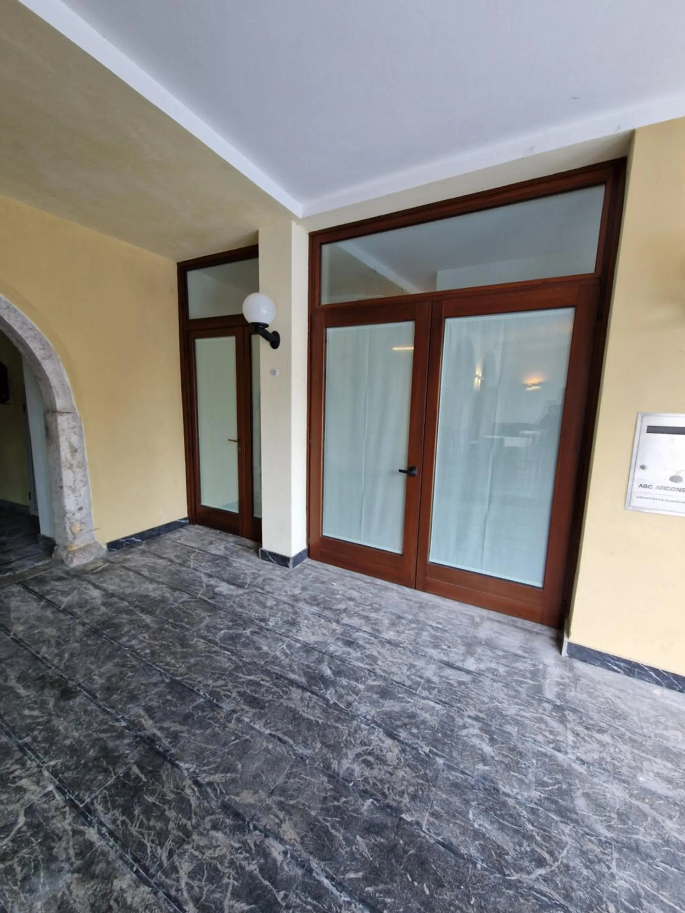 Property building, Bed in Hotel Raibl e Appartamenti