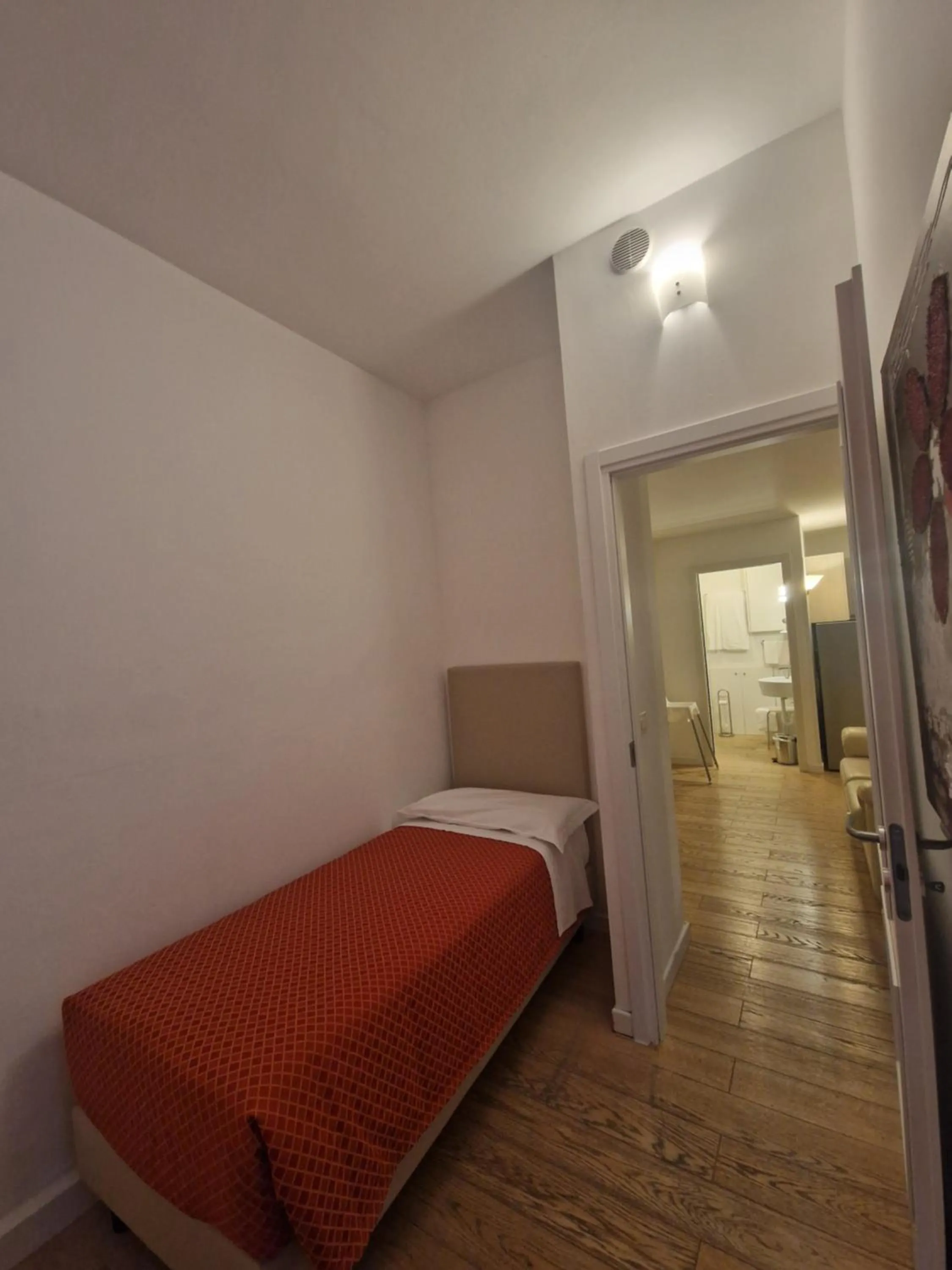 Bedroom, Bed in Hotel Raibl e Appartamenti