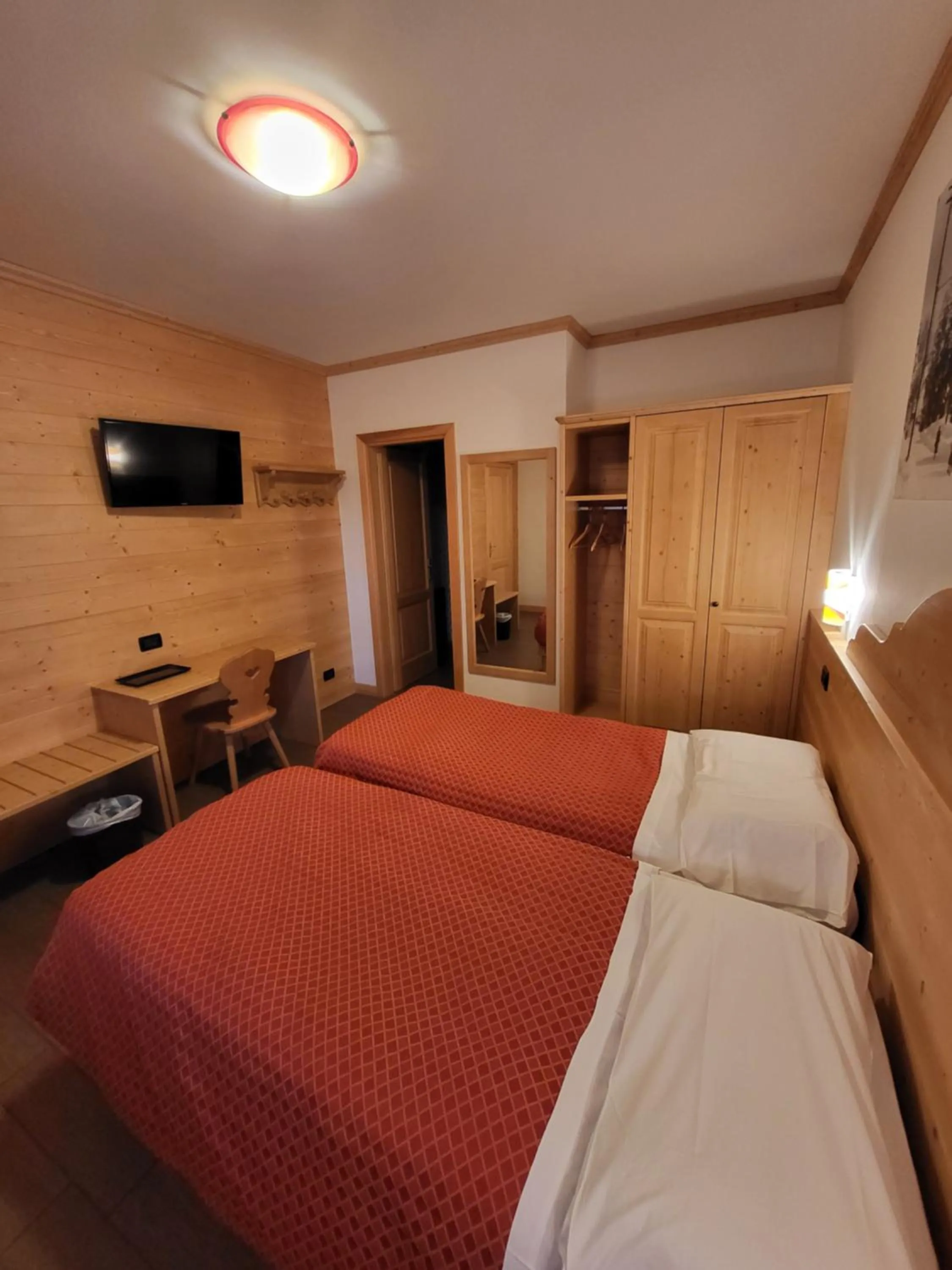 Bed in Hotel Raibl e Appartamenti