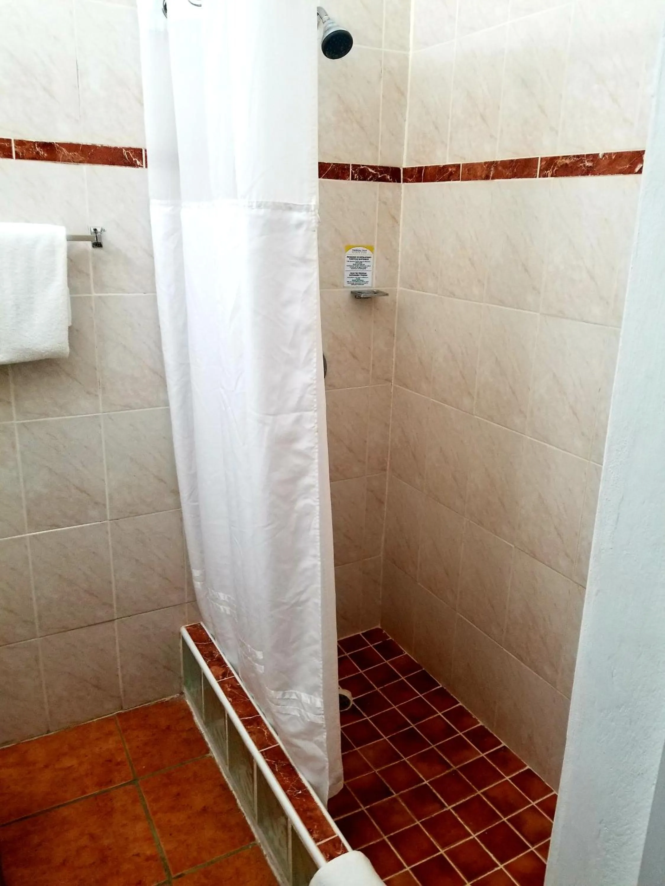 Bathroom in Parador Guánica 1929