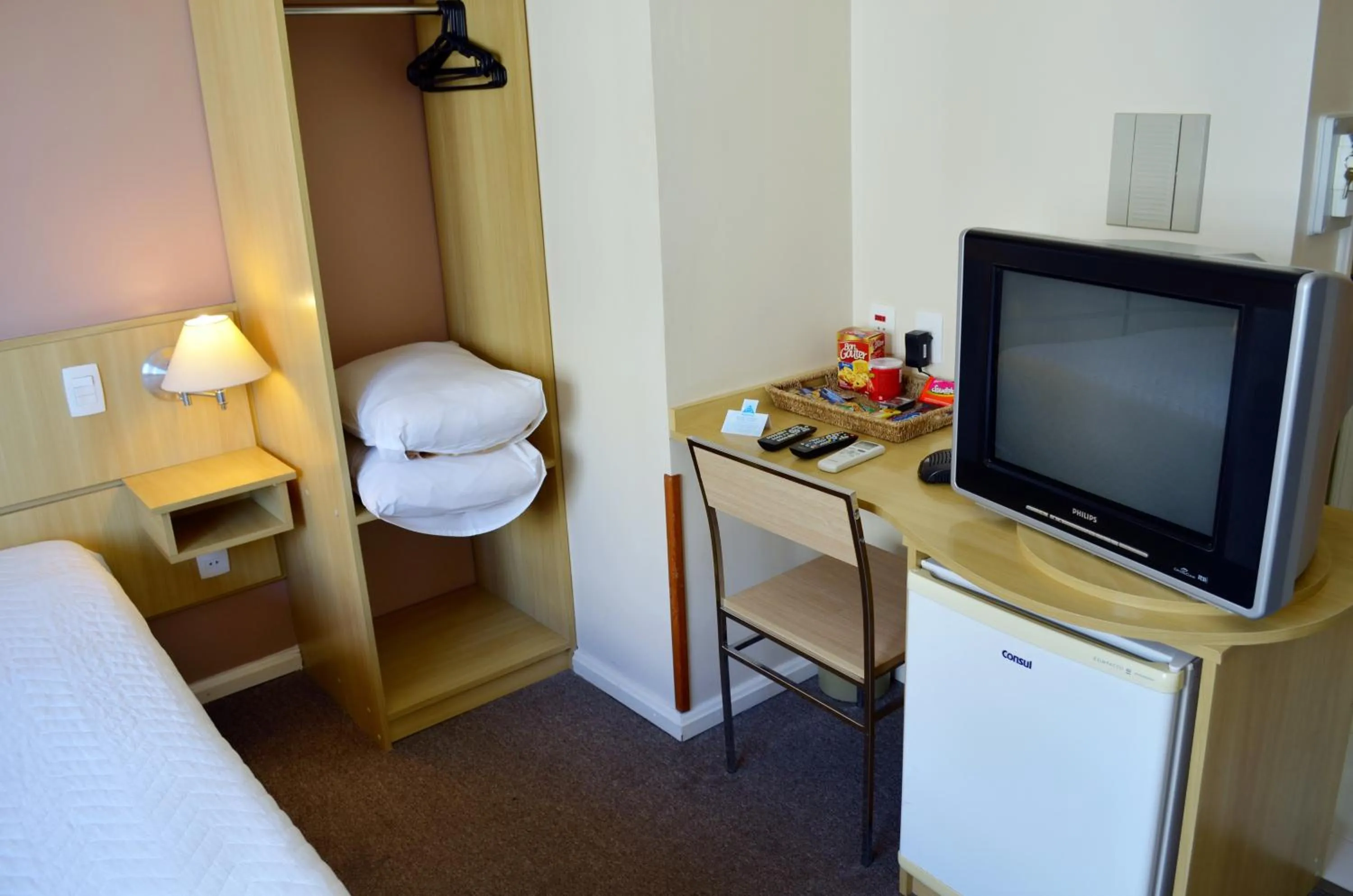 Bedroom, Bed in Hotel Atlantico Rio Grande