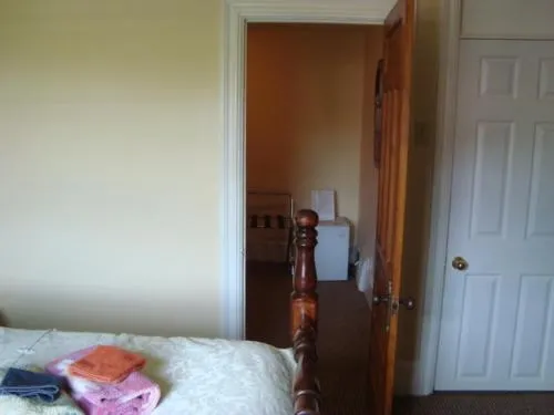 Australis Guest House