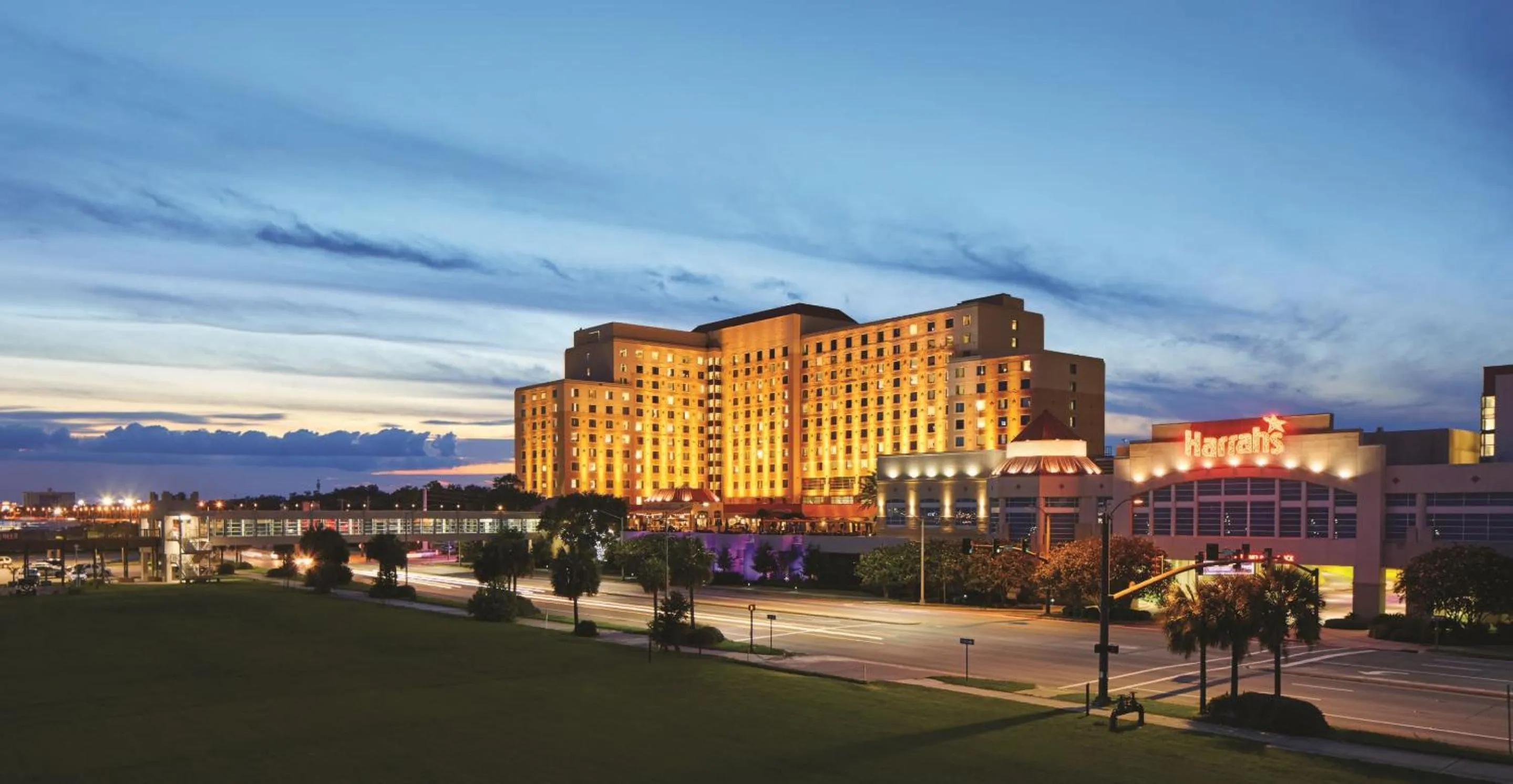Property building in Harrah's Gulf Coast, A Caesars Destination