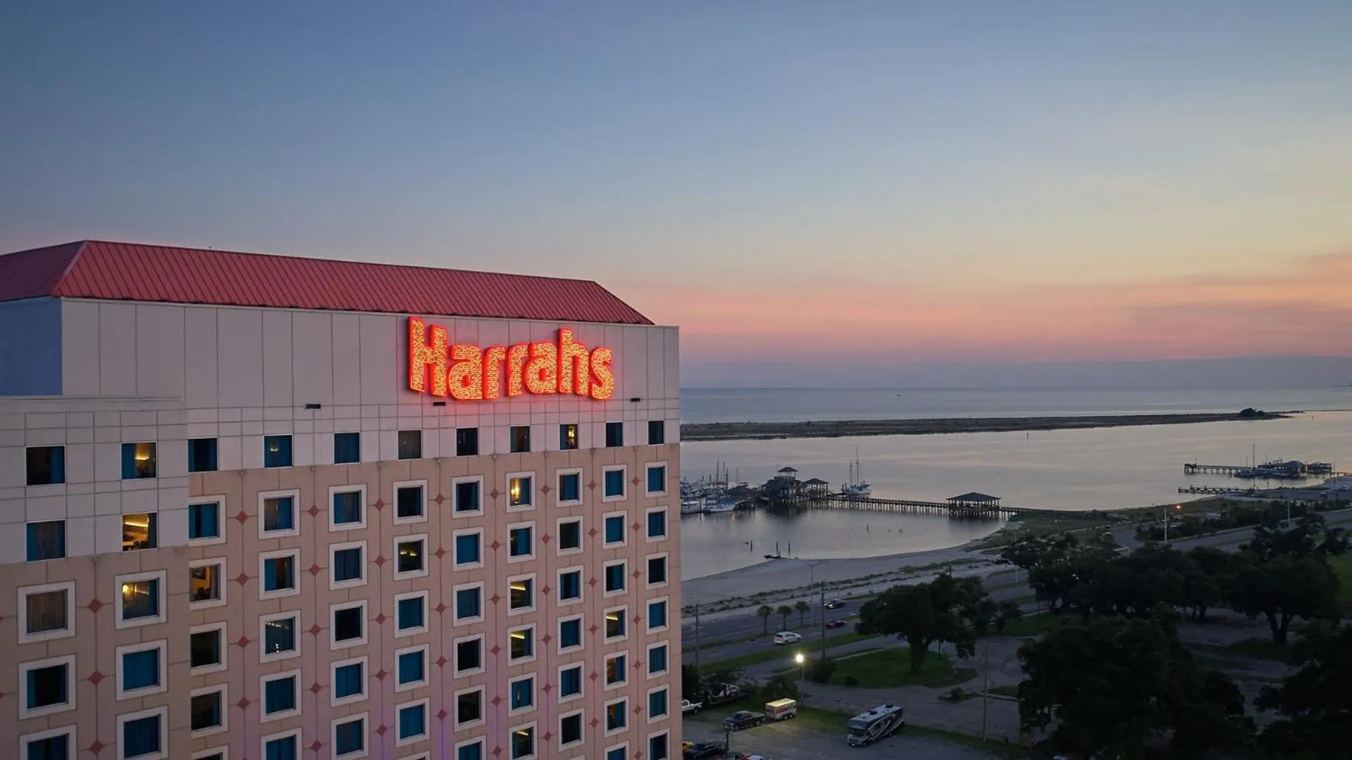 Property building in Harrah's Gulf Coast, A Caesars Destination