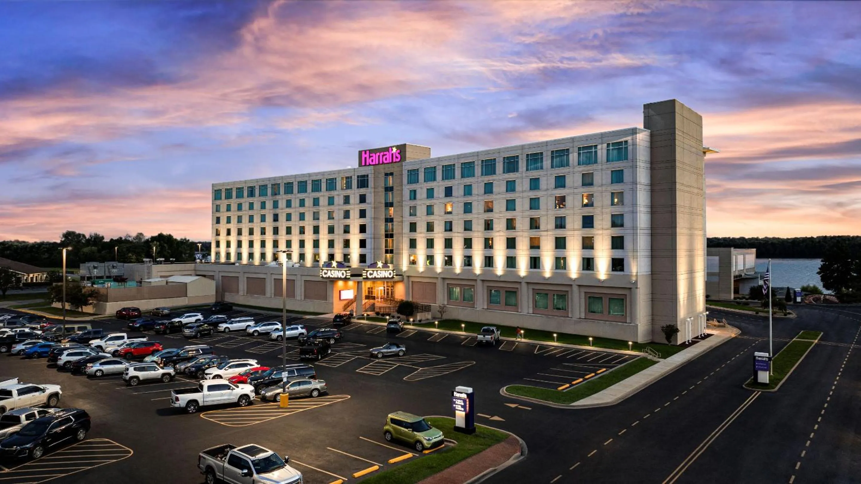 Property building in Harrah's Metropolis, A Caesars Destination