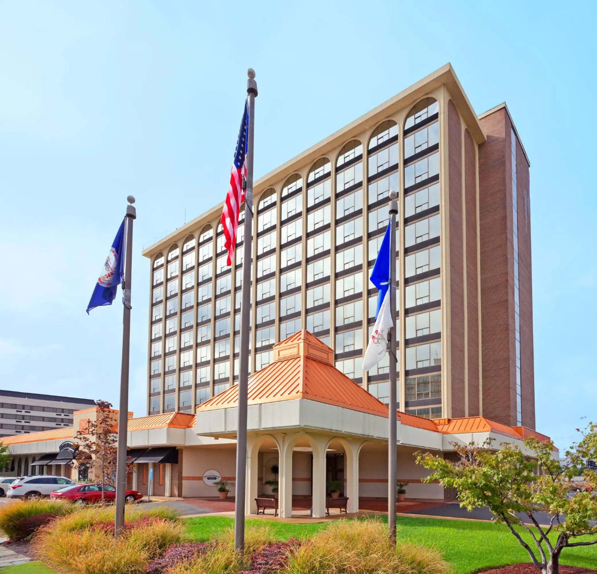 Property building in Hotel Belvoir Springfield