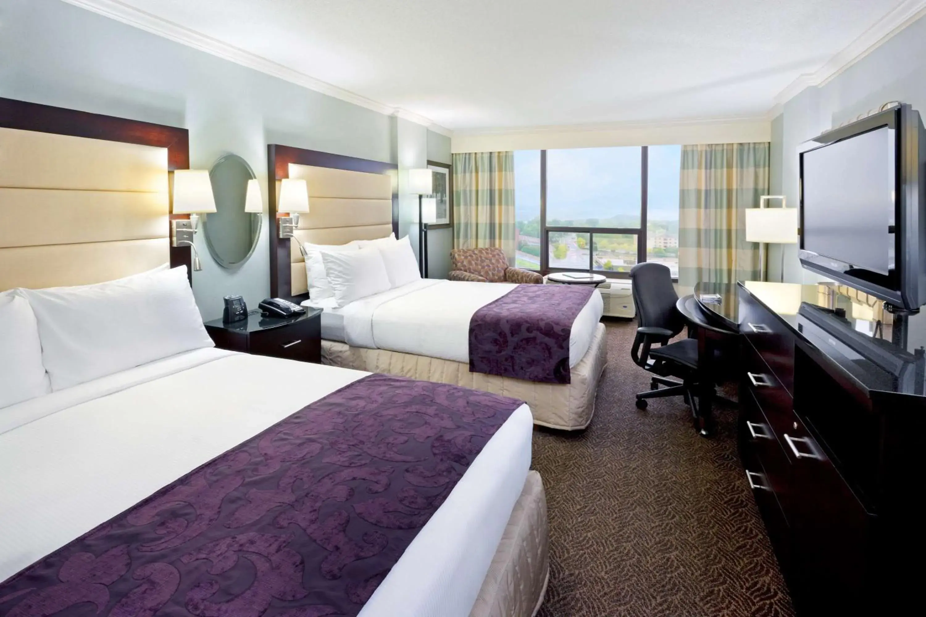 Queen Room with Two Queen Beds - Hearing Access in Hotel Belvoir Springfield Queen Room with Two Queen Beds - Hearing Access in Hotel Belvoir Springfield