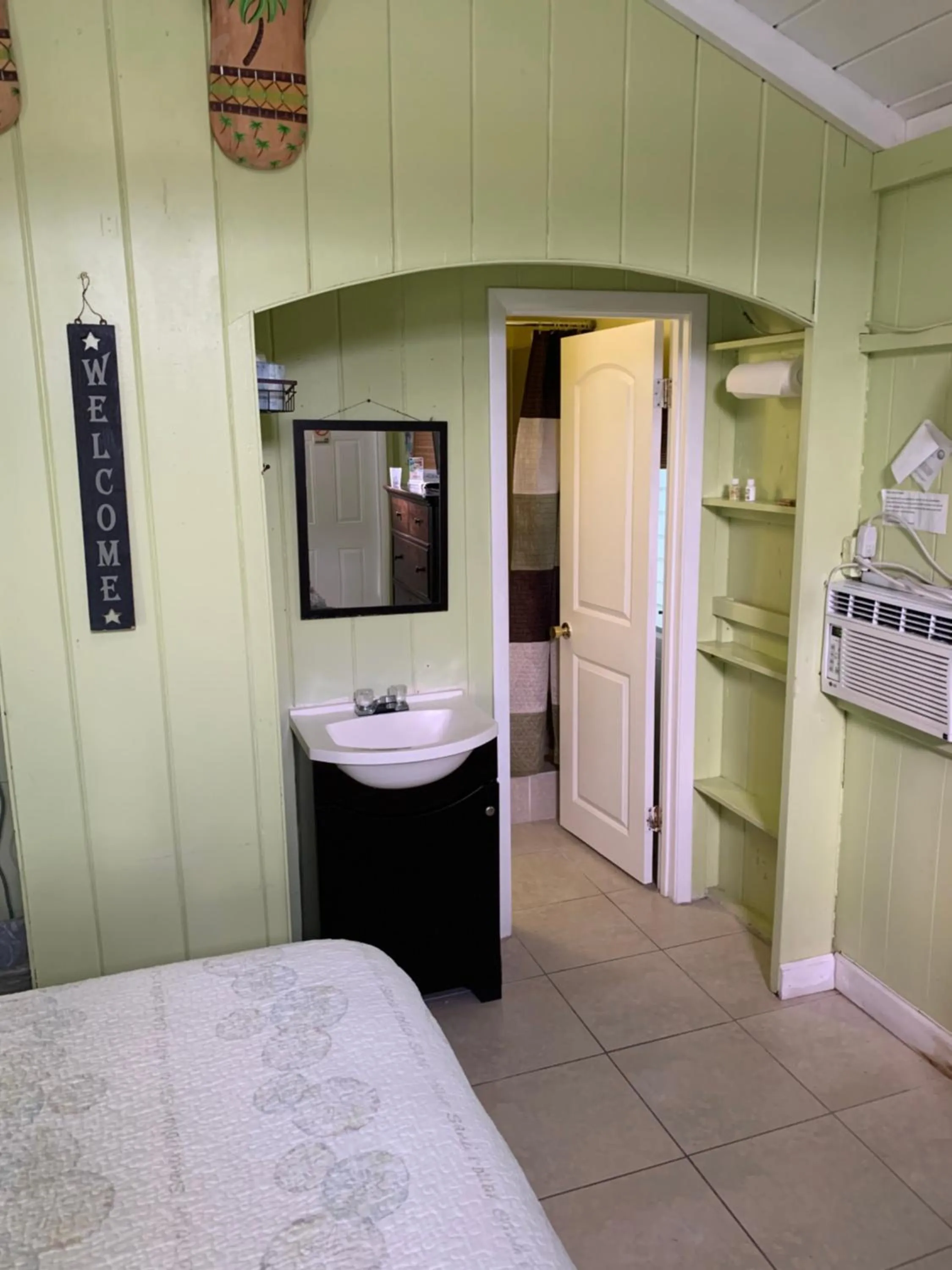 Bed in Tropical Cottages