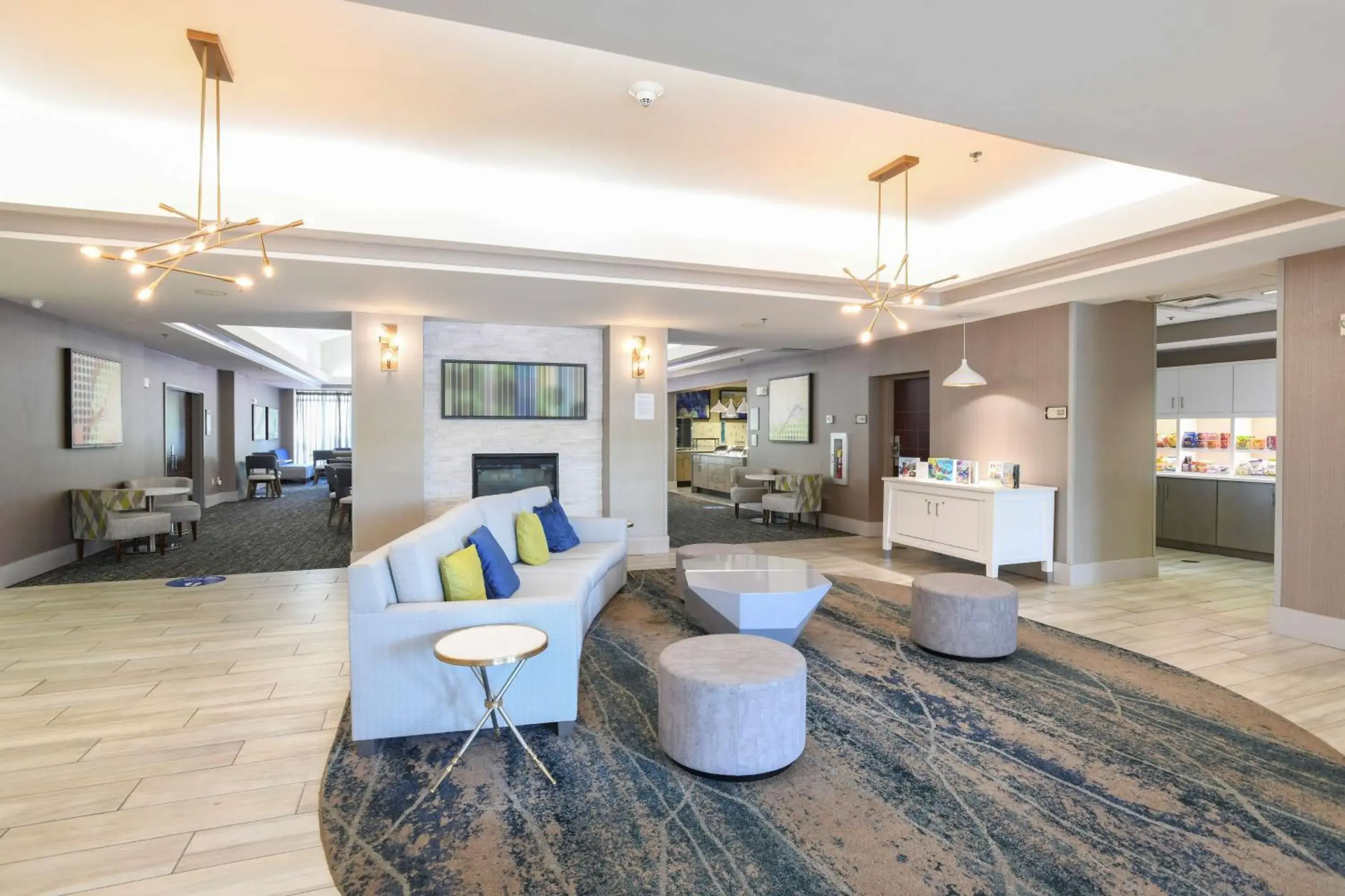 Lobby or reception in Homewood Suites Cincinnati Airport South-Florence Lobby or reception in Homewood Suites Cincinnati Airport South-Florence