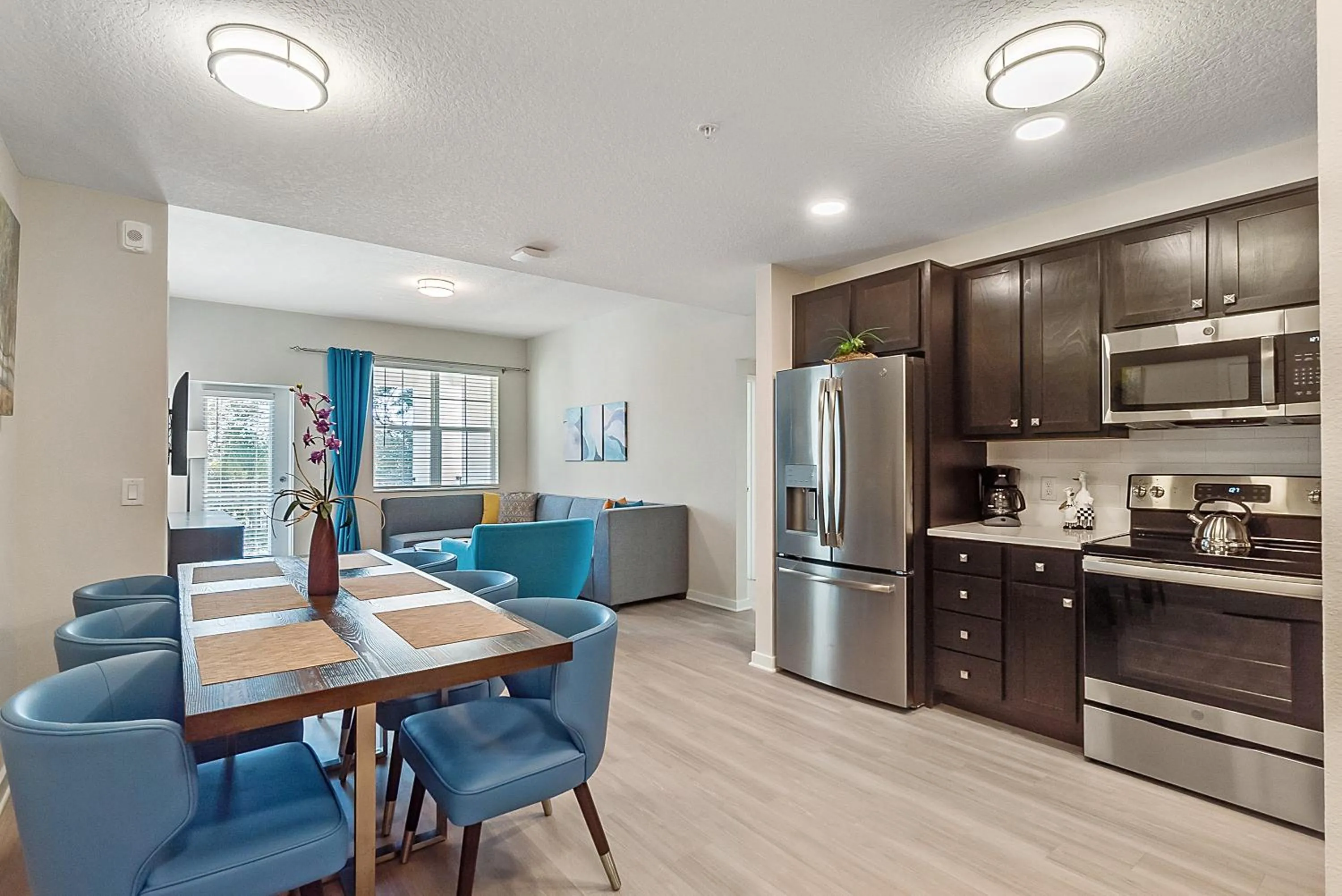 Kitchen or kitchenette in Orlando Resort Rentals at Universal Boulevard