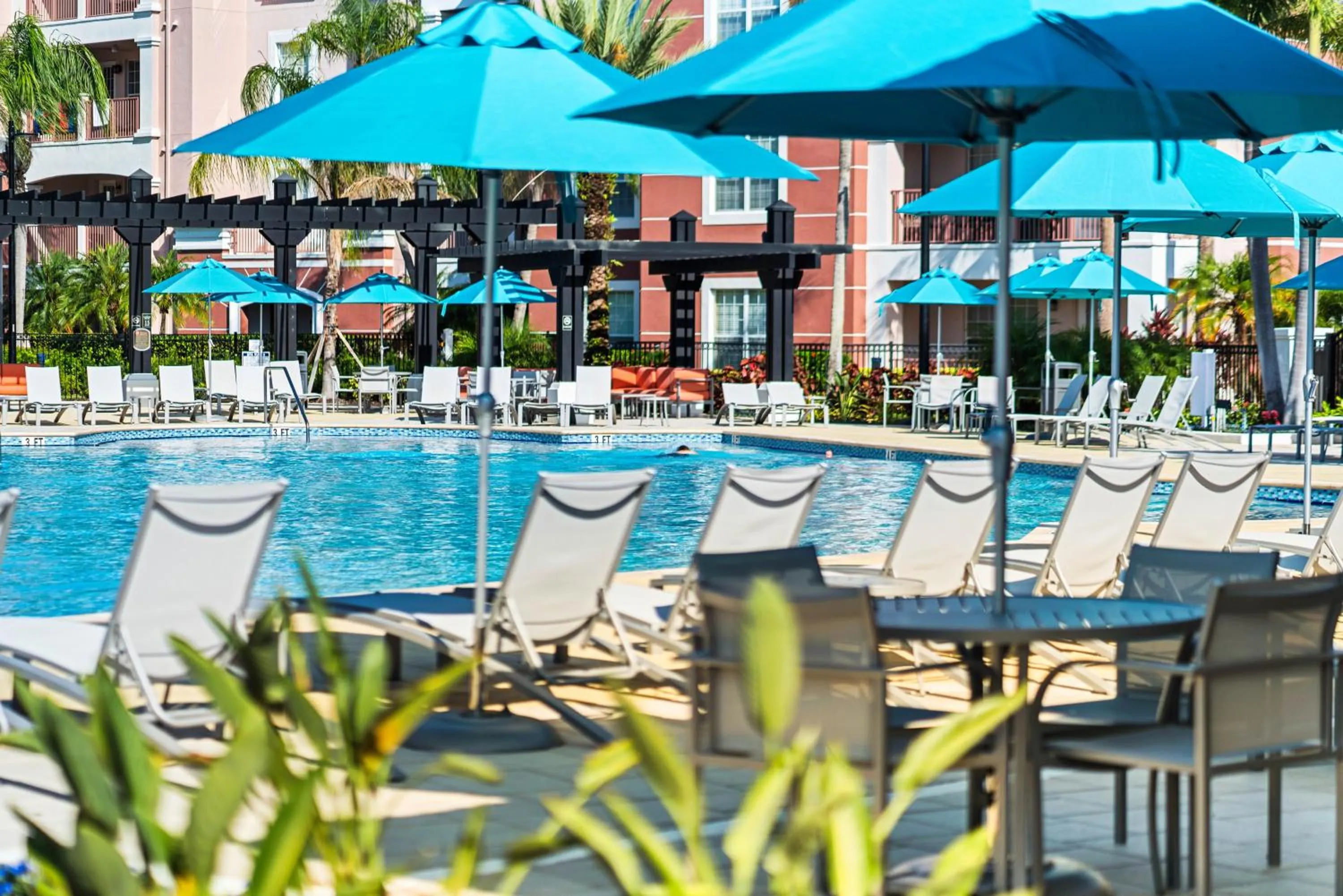 Swimming pool in Orlando Resort Rentals at Universal Boulevard